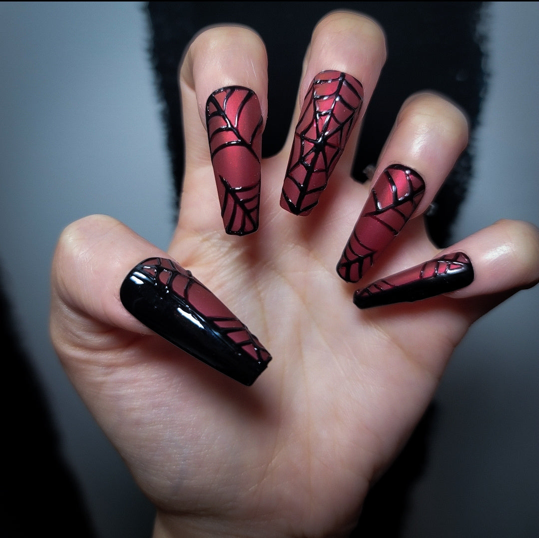 Creepy Queen Press on Nail Set