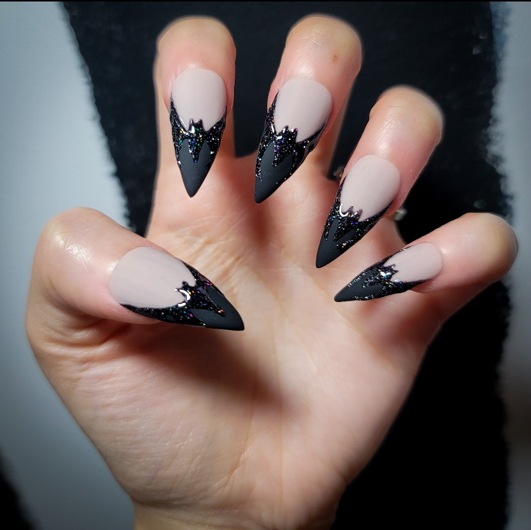 Embrace the Darkness Press on Nail Set
