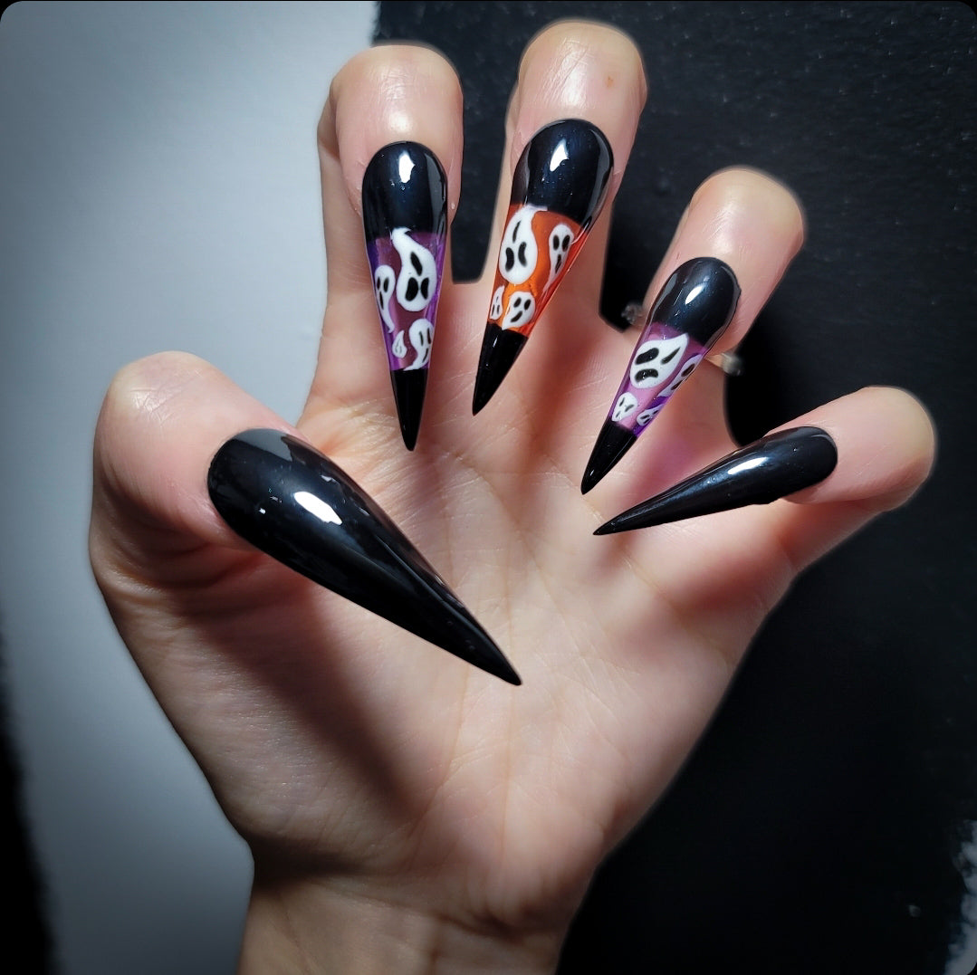 Spooky Lamp (Glow in the Dark) Press on Nail Set