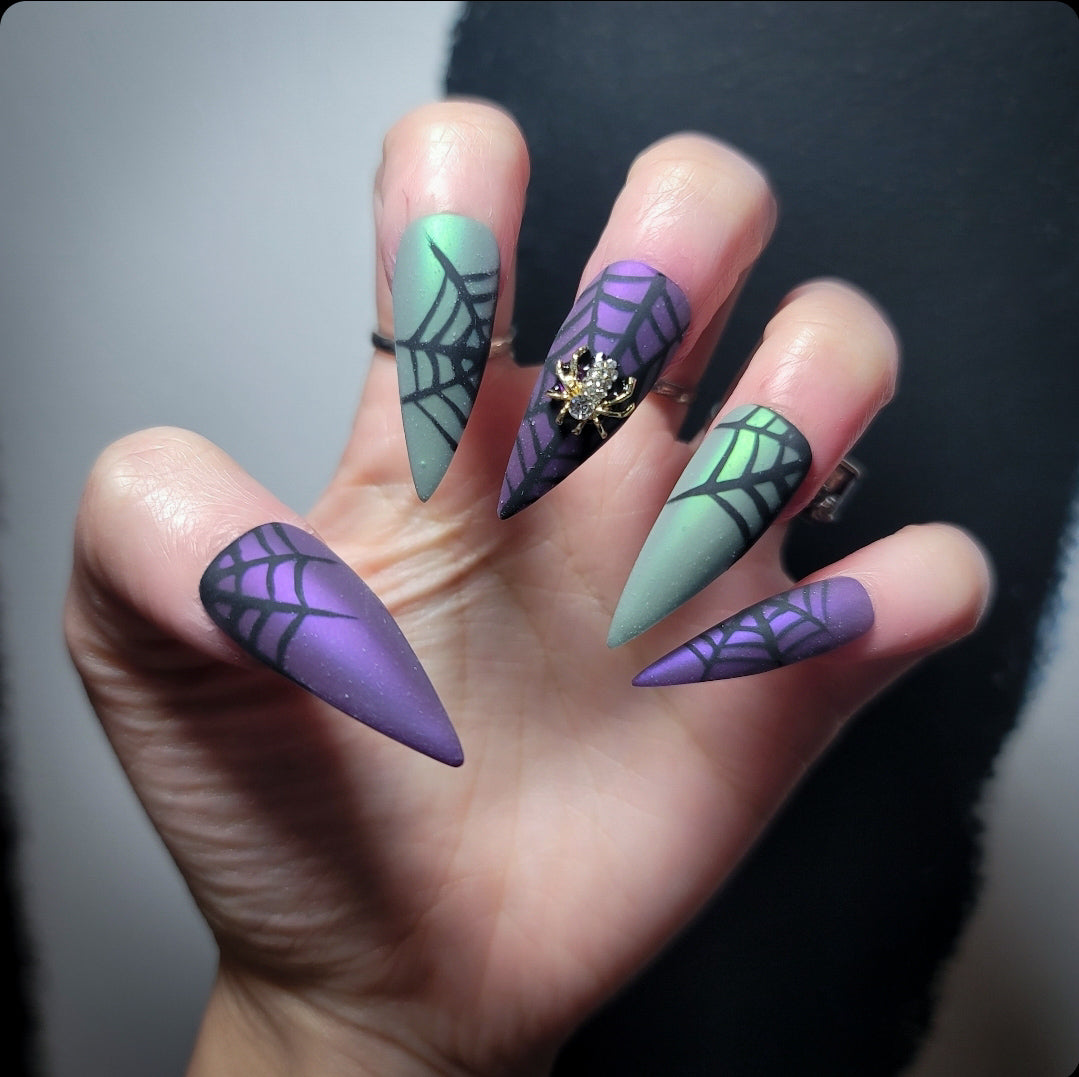 Gloom Press on Nail Set