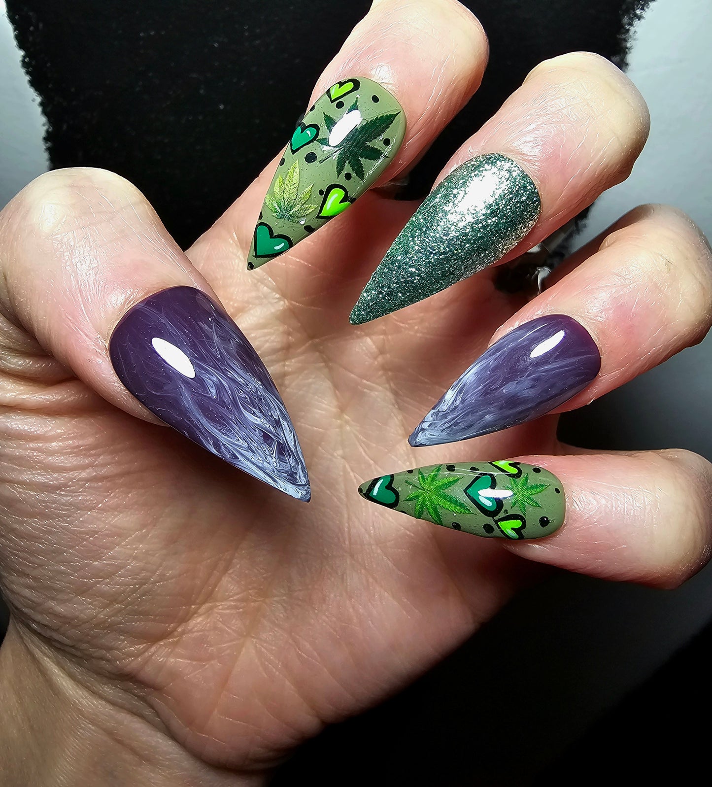 Happy Daze Press on Nail Set