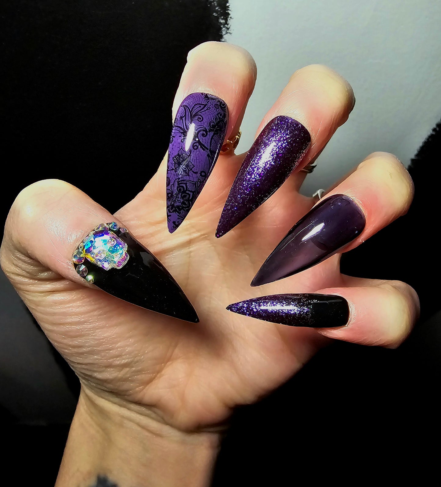 Femme Fatale Press on Nail Set