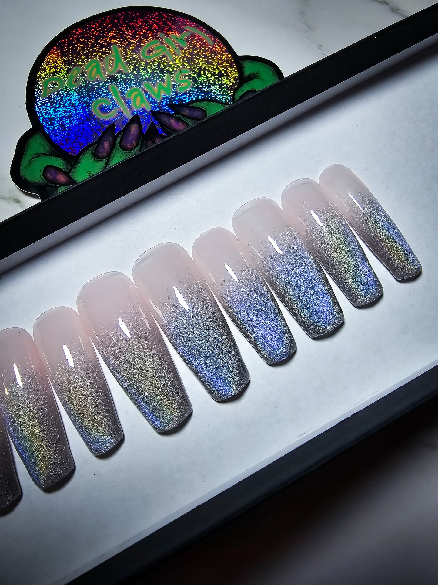 Holographic Queen Press on Nail Set