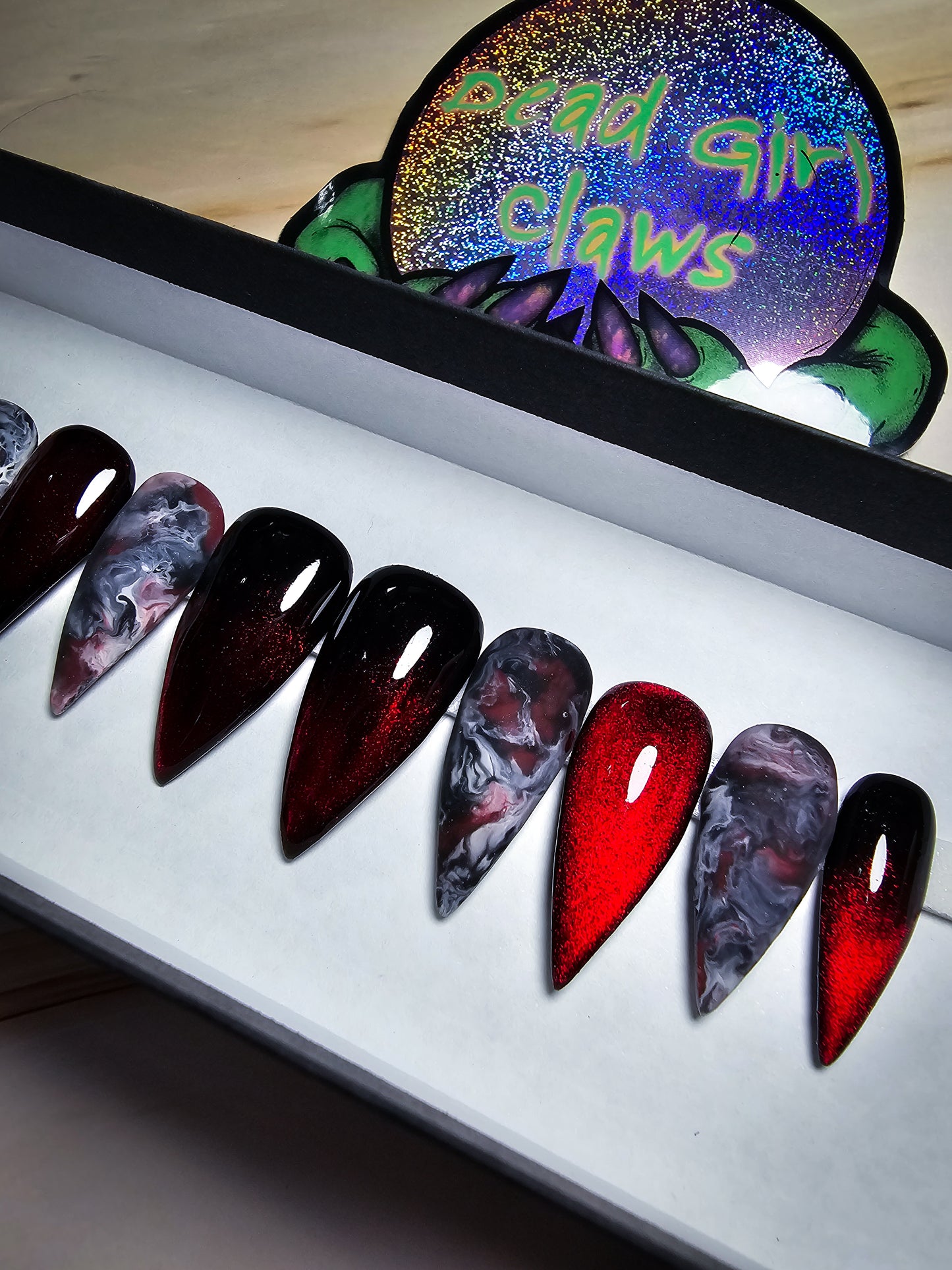 Mysterious Press on Nail Set