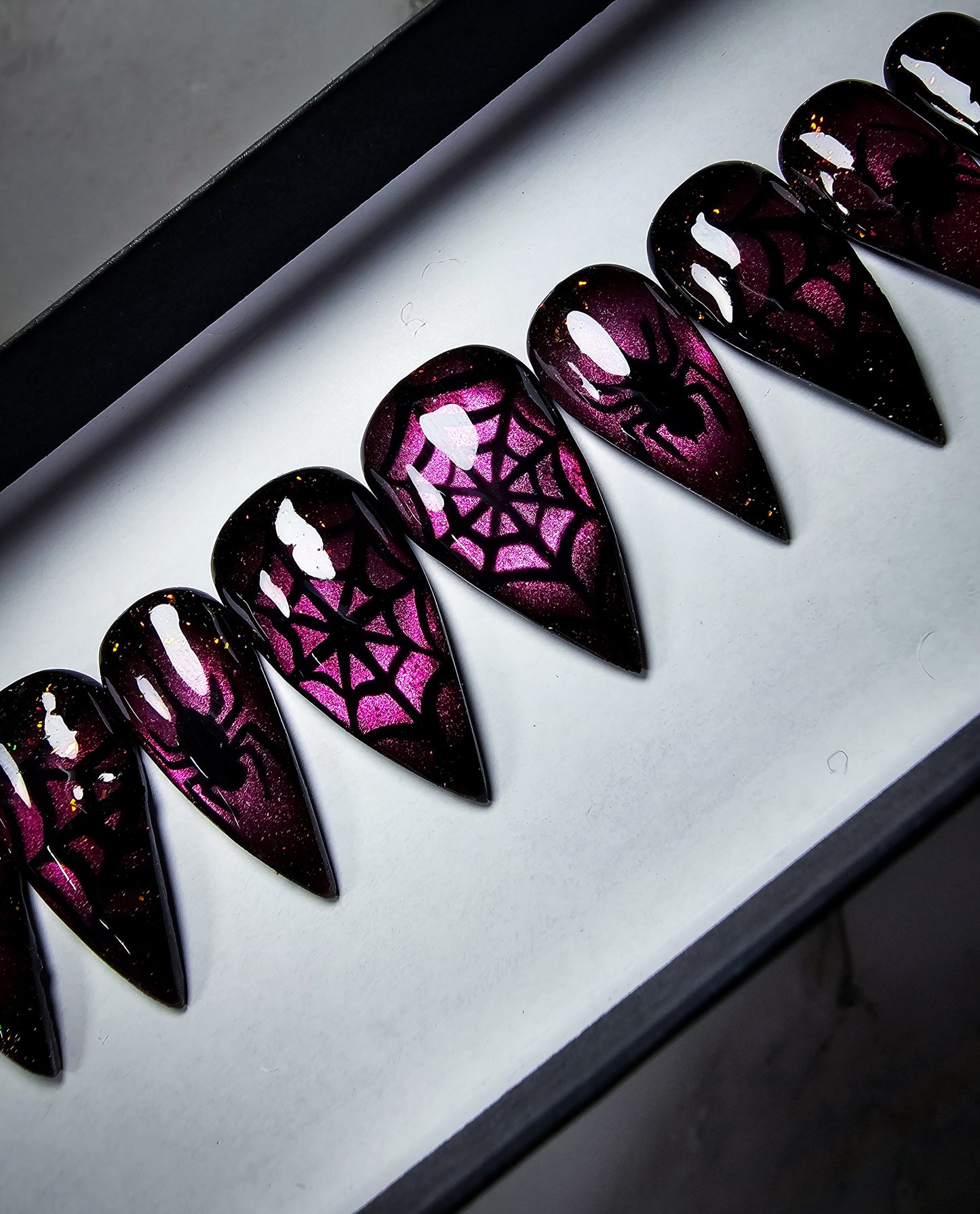 Spine-Chilling Press on Nail Set