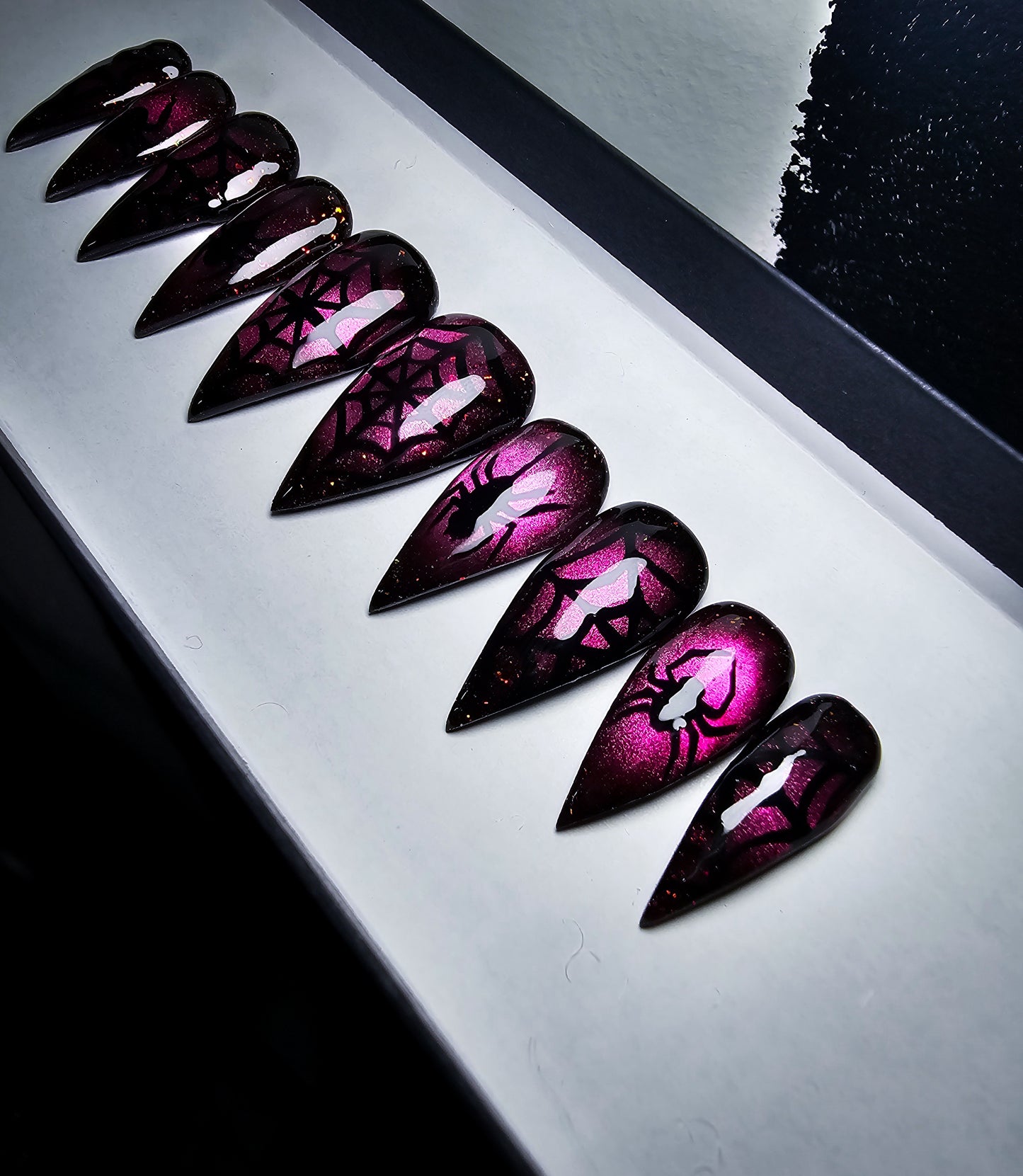 Spine-Chilling Press on Nail Set