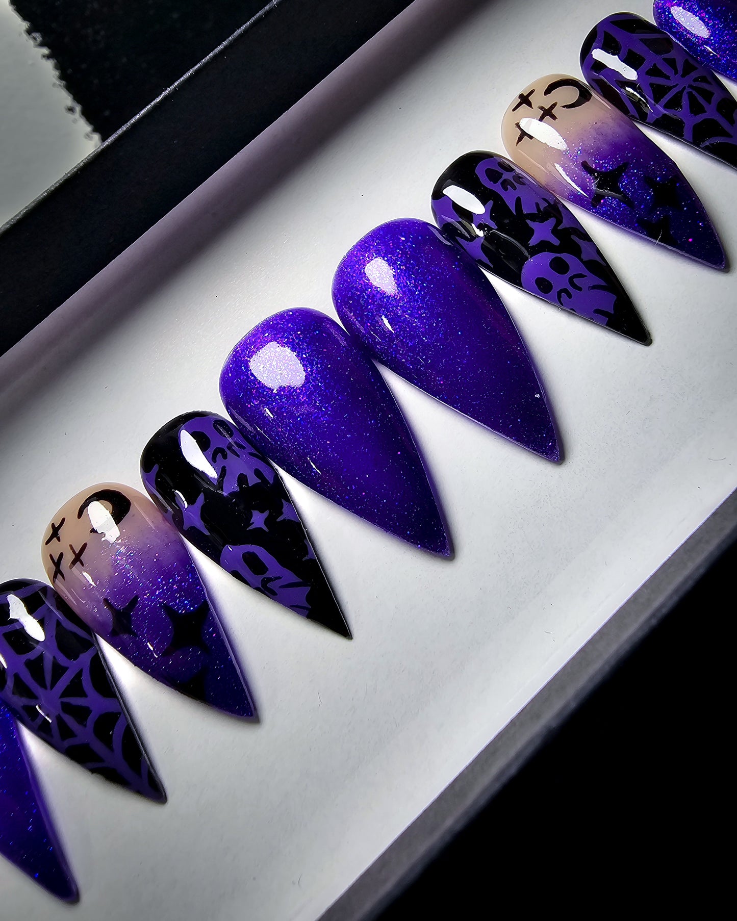 Happy Haunting Press on Nail Set