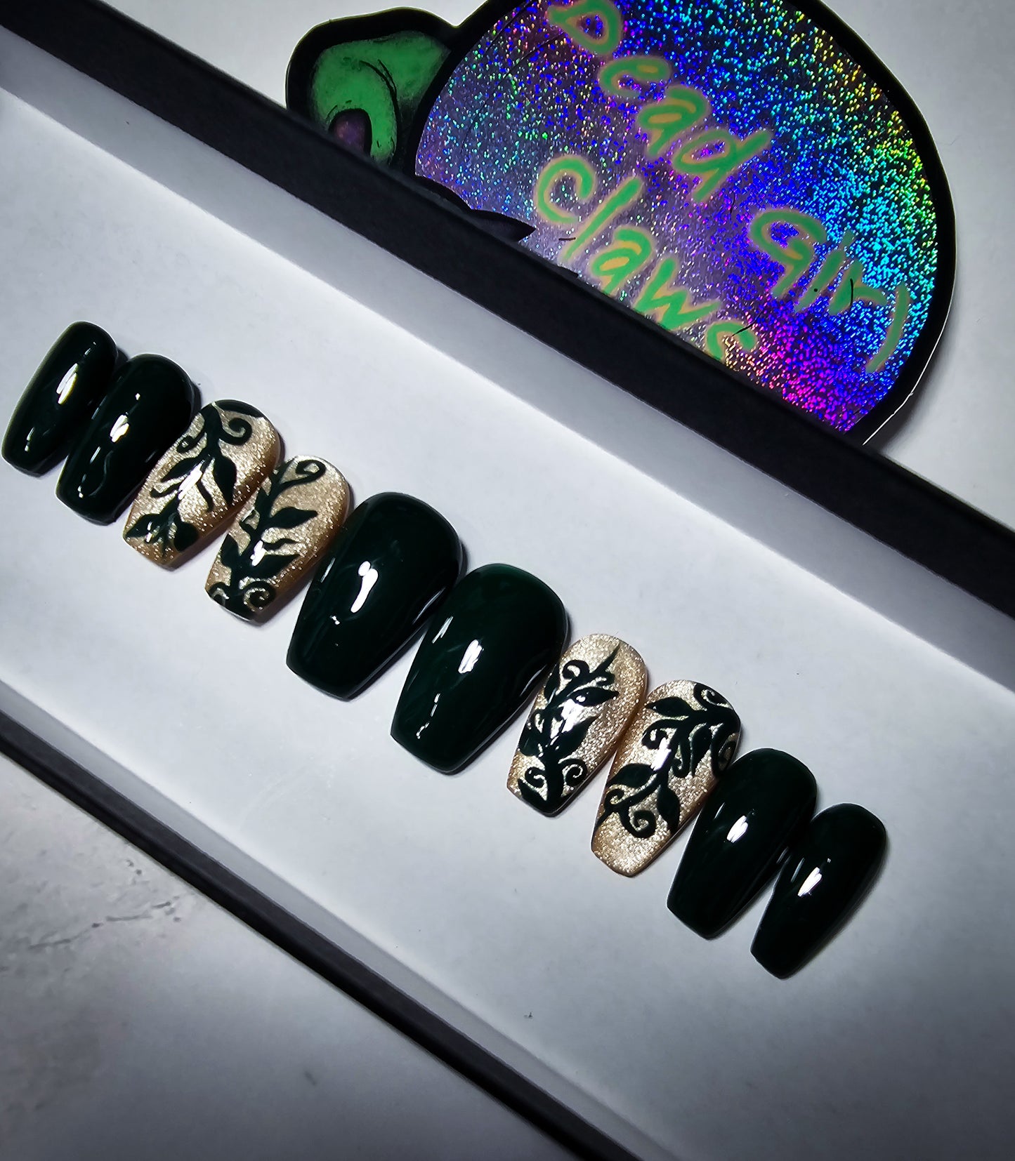 Ivy Press on Nail Set