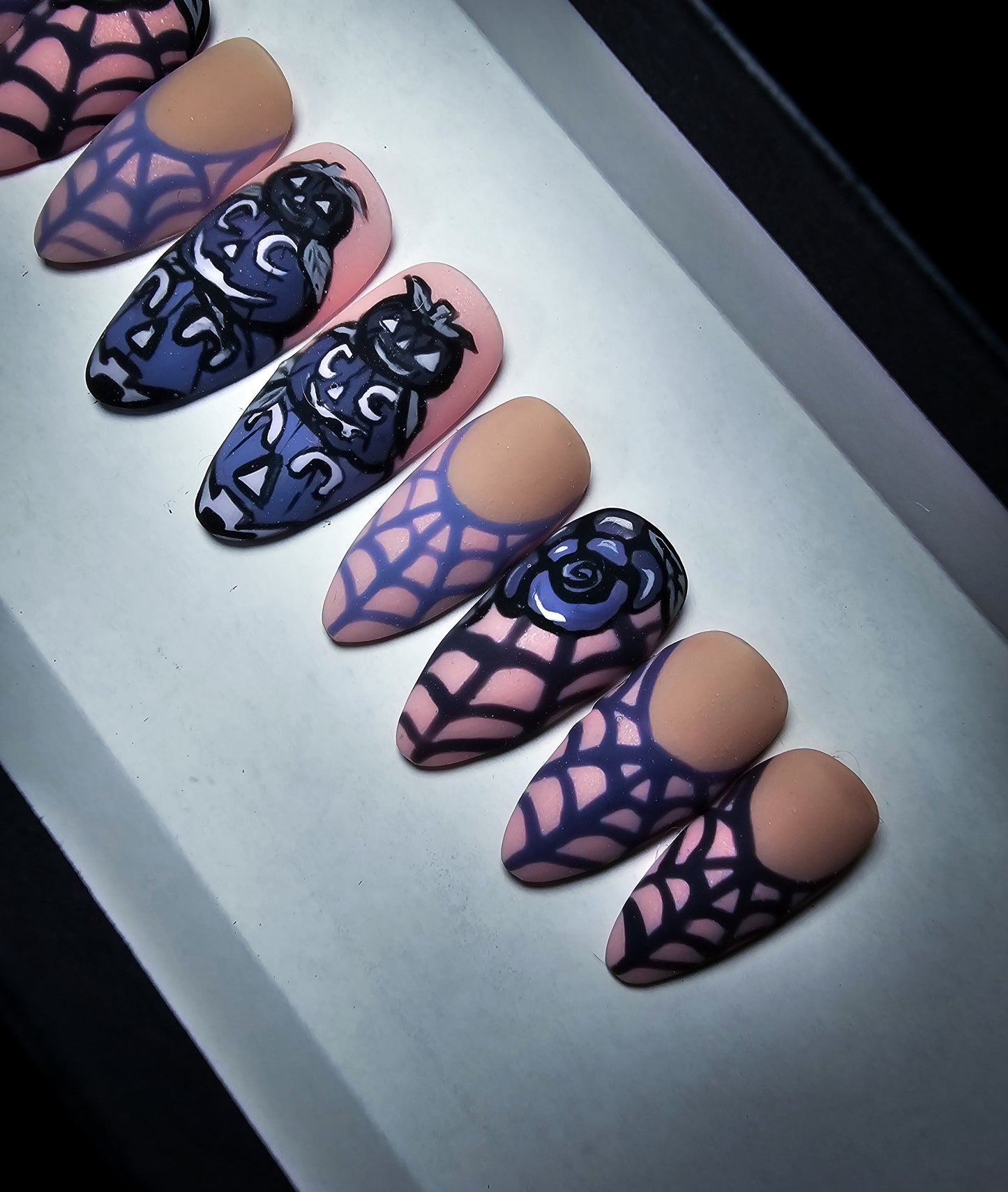 Boo Crew Press on Nail Set