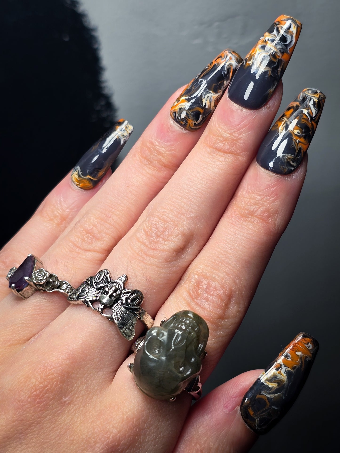 Whispers in the Dark (Thermal) Press on Nail Set