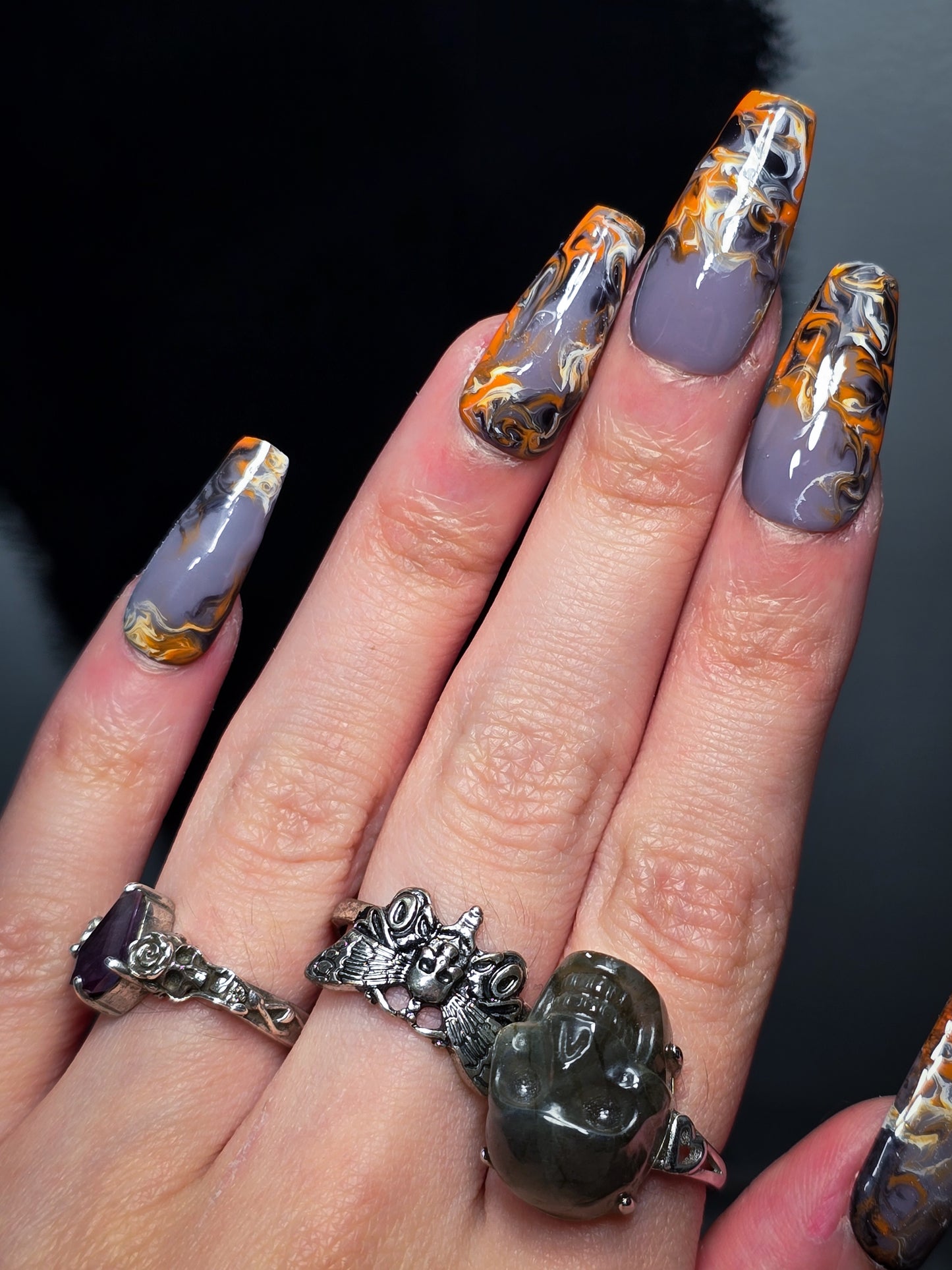 Whispers in the Dark (Thermal) Press on Nail Set
