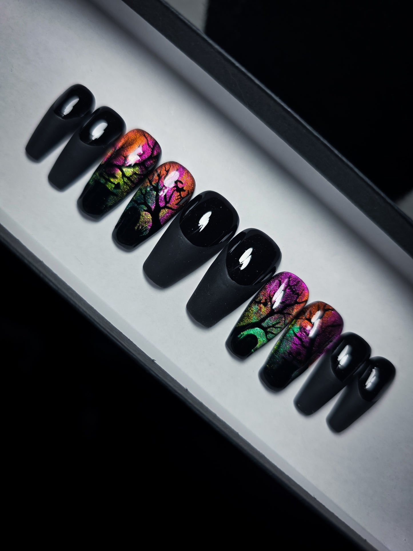 Beware of the Shadows Press on Nail Set