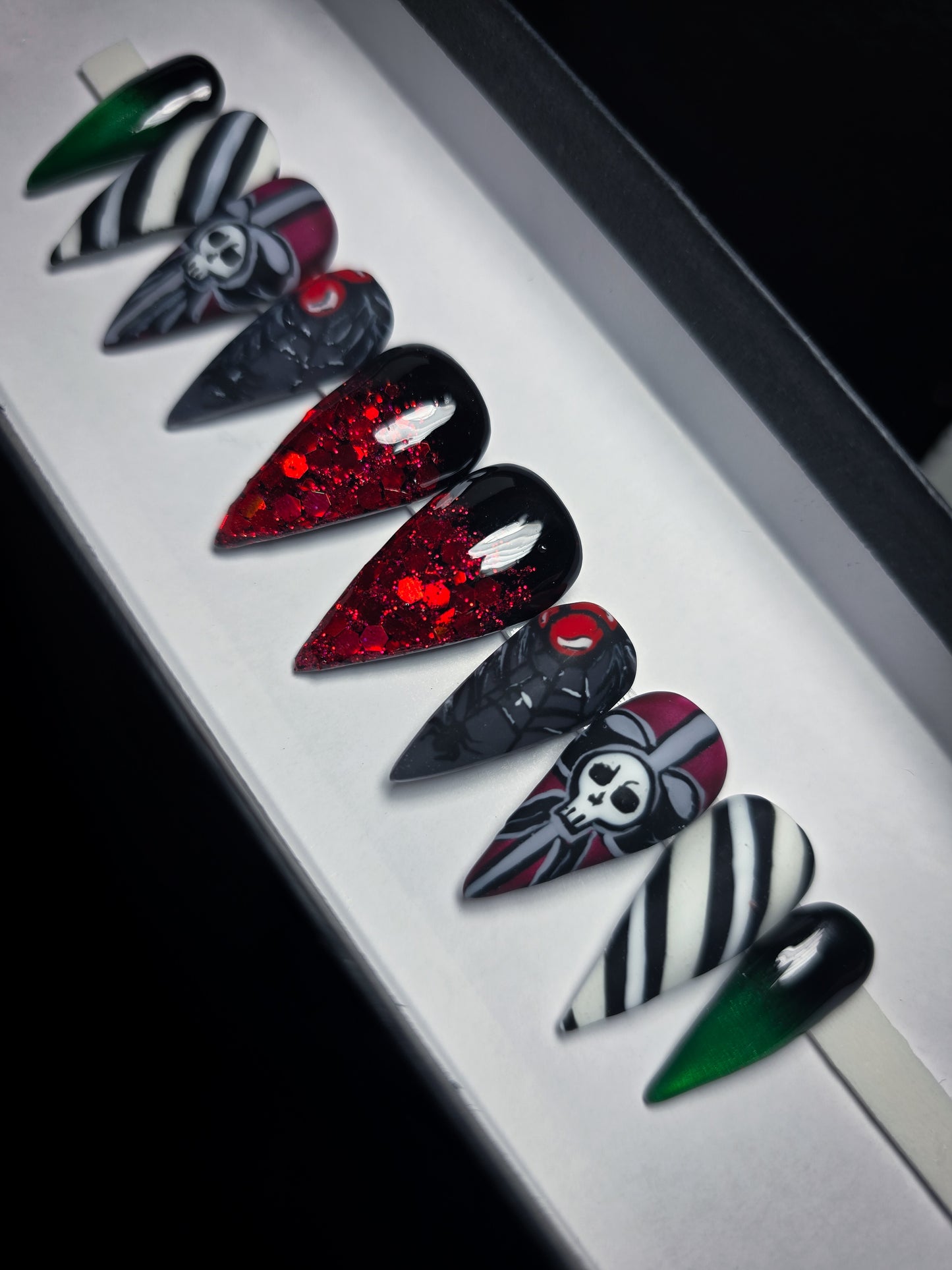 Holiday Magic Press on Nail Set
