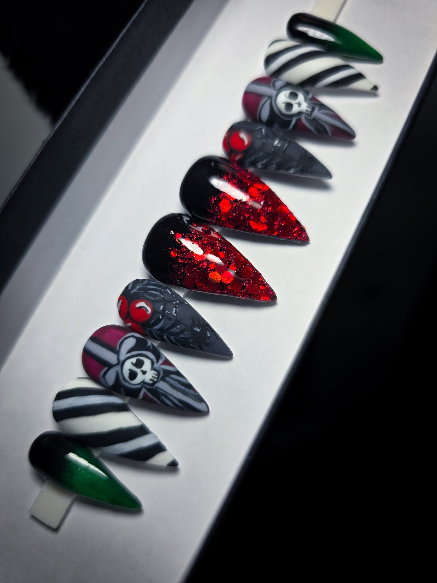Holiday Magic Press on Nail Set