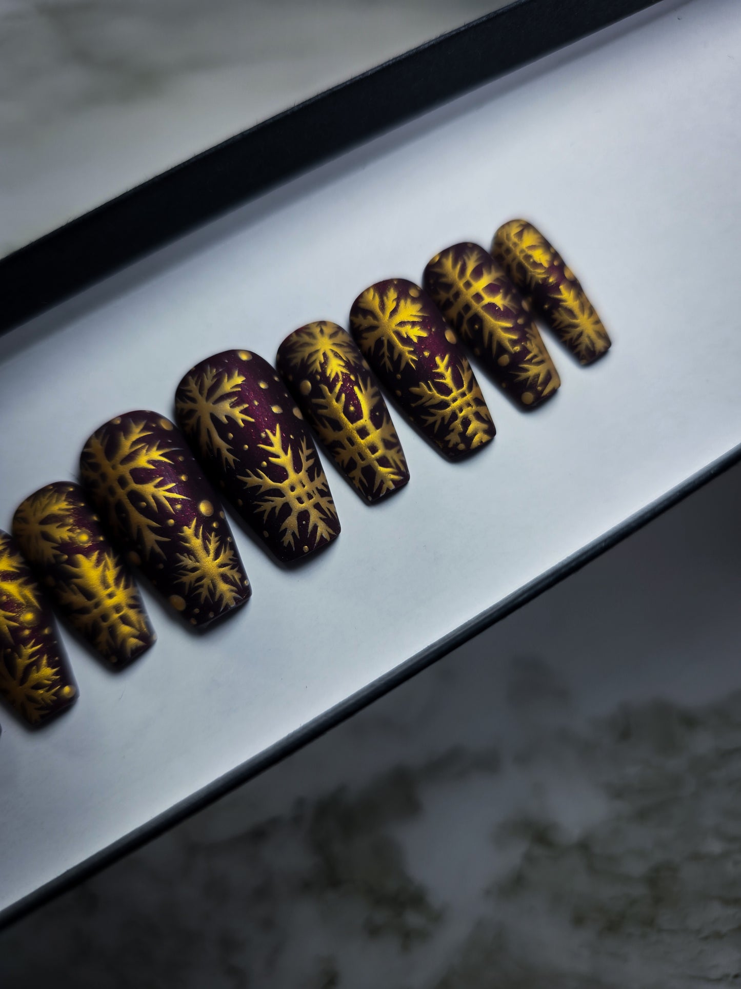 Snowy Nights Press on Nail Set