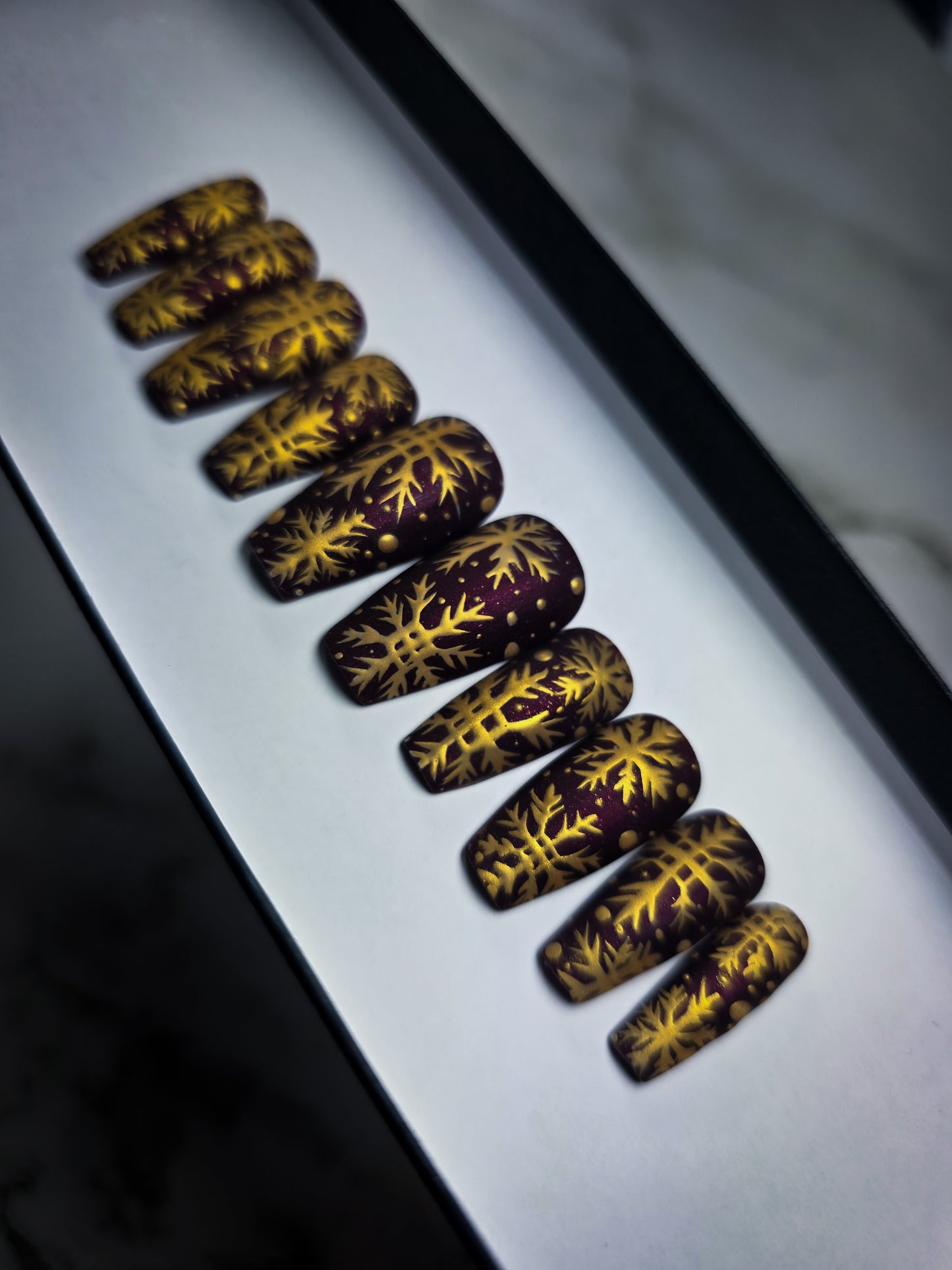 Snowy Nights Press on Nail Set