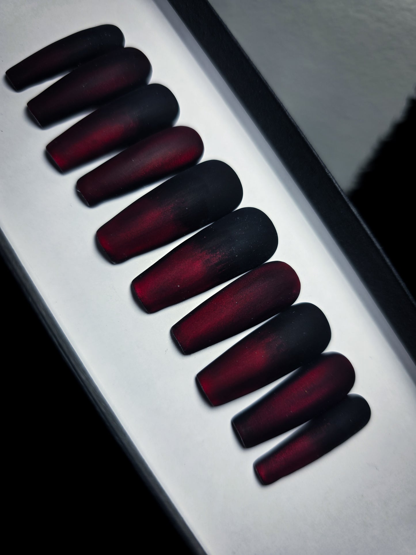 LUST Press on Nail Set