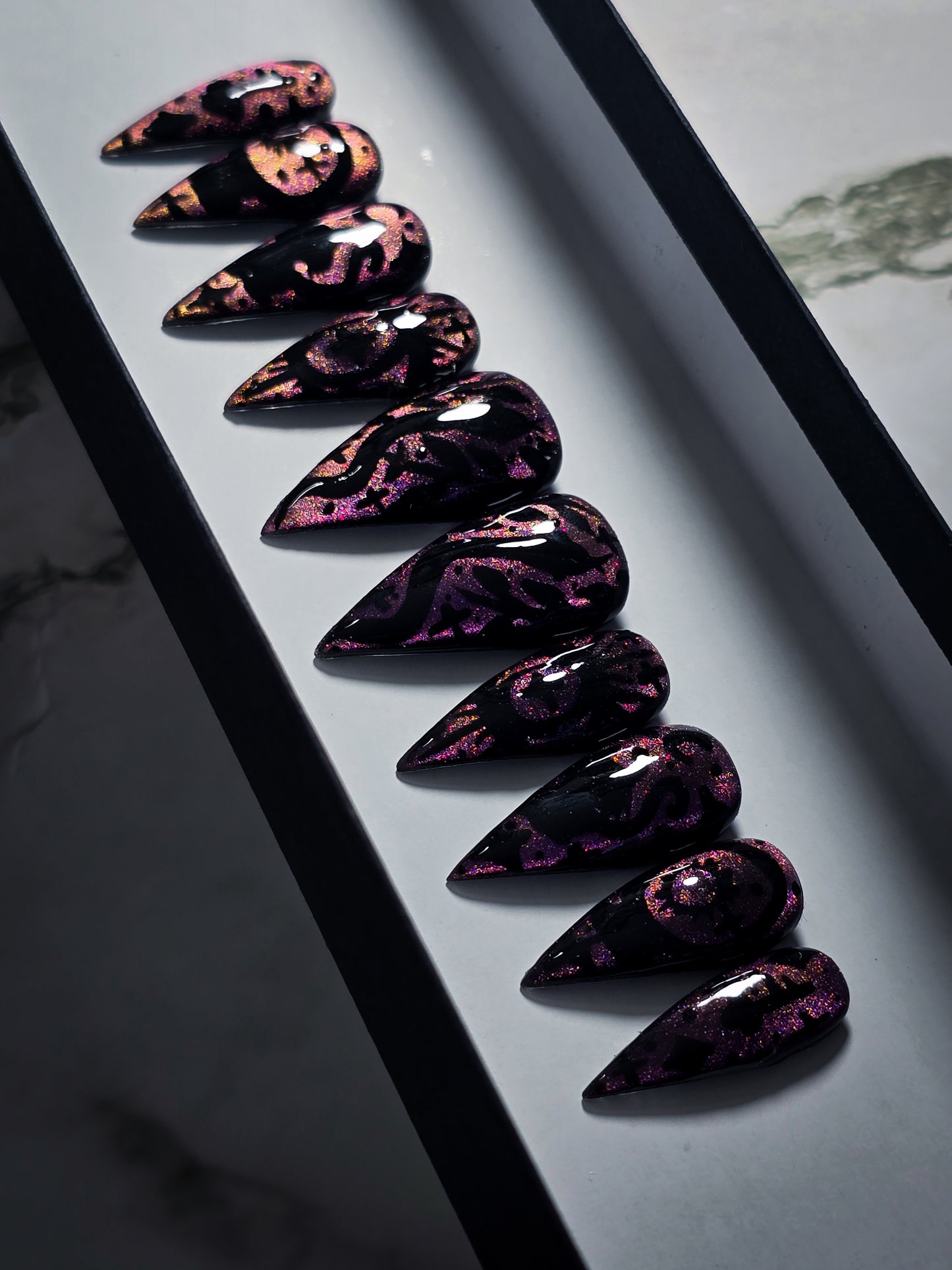 Coven Press on Nail Set