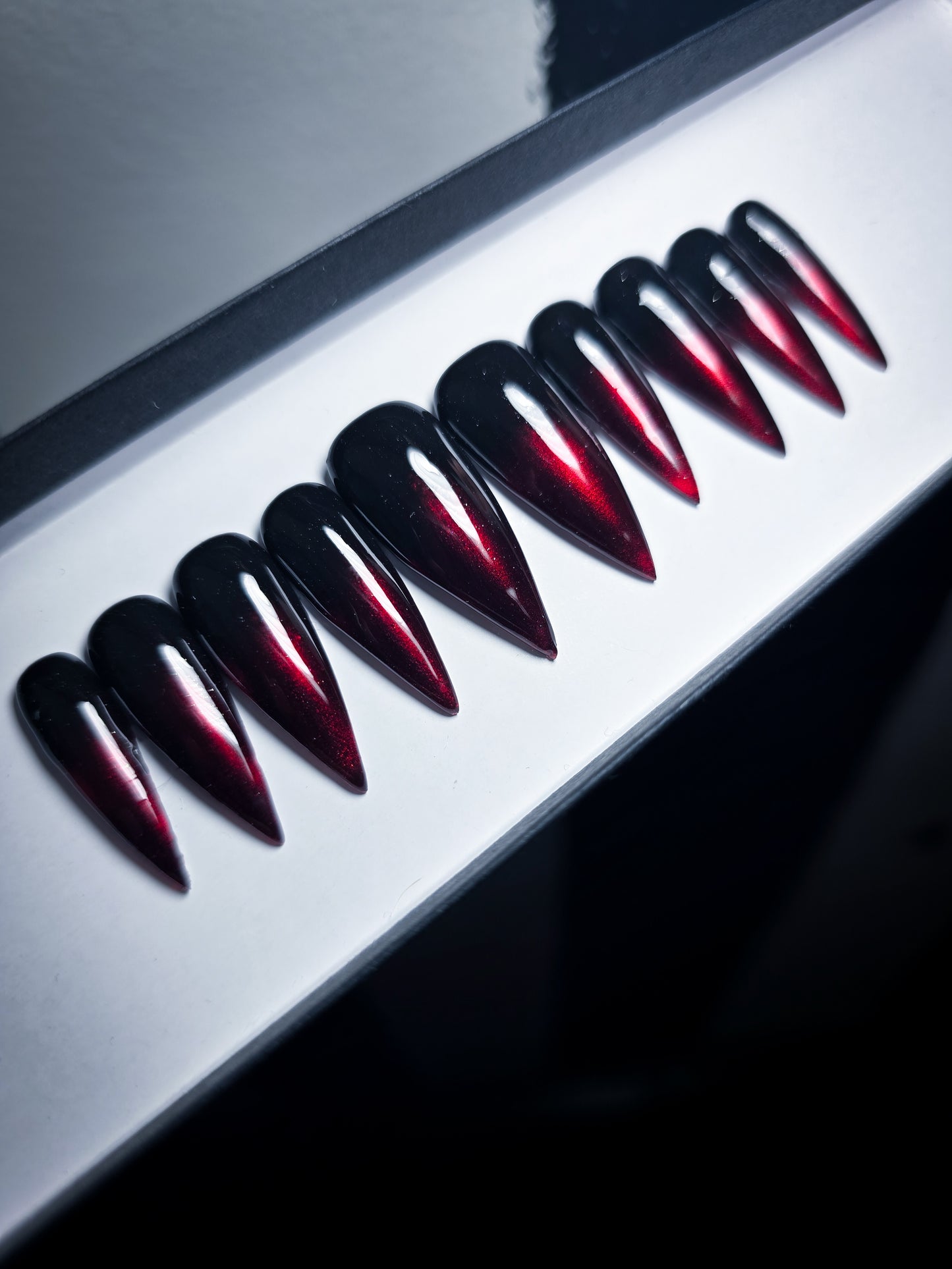 Dark Desire Press on Nail Set