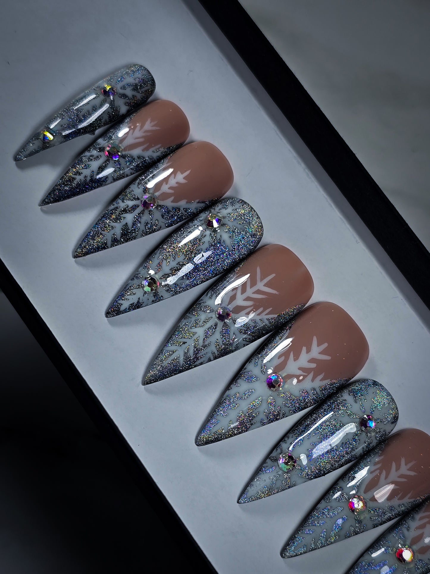 Sparkling Snow Press on Nail Set