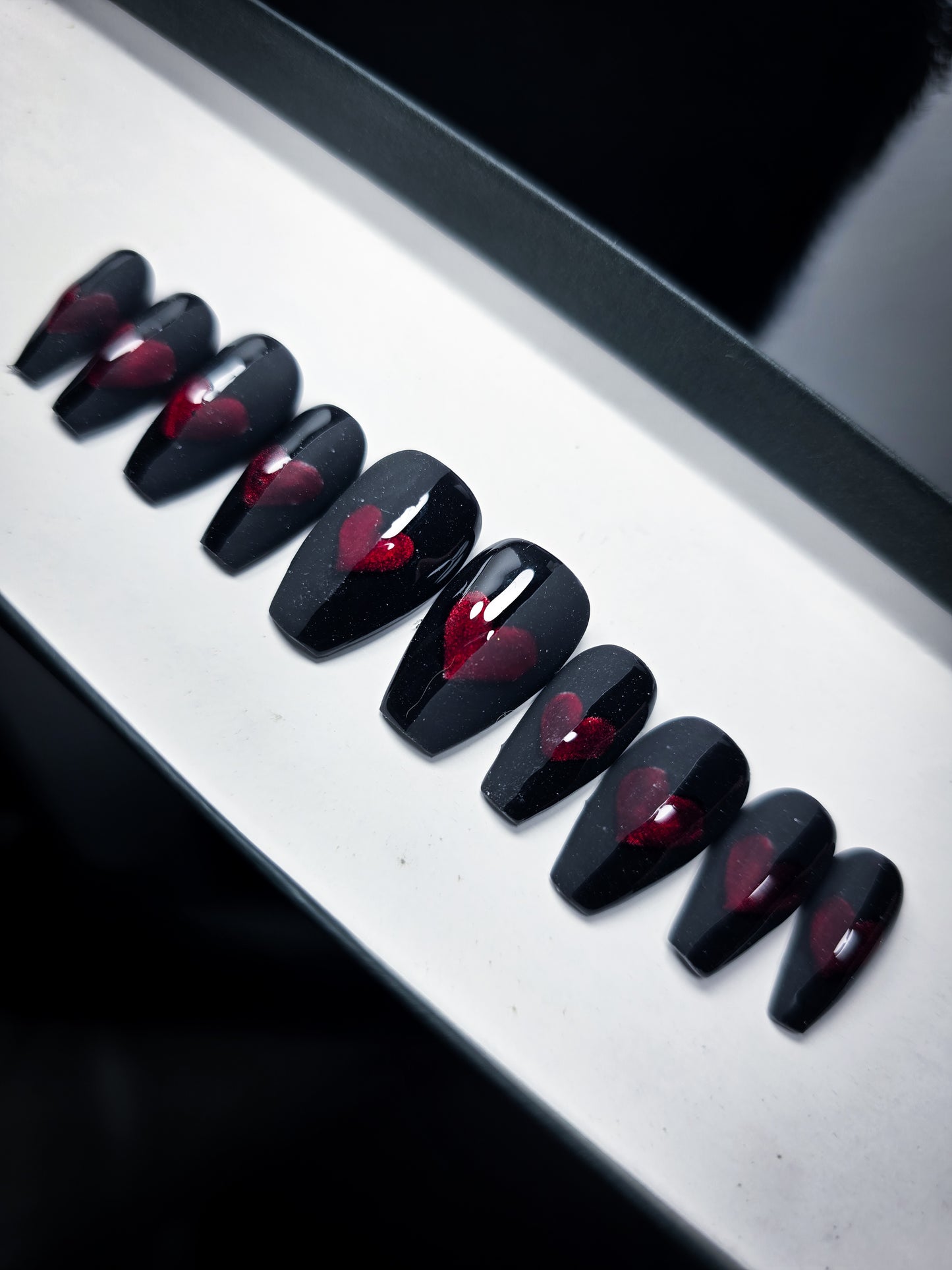 Split Heart Press on Nail Set