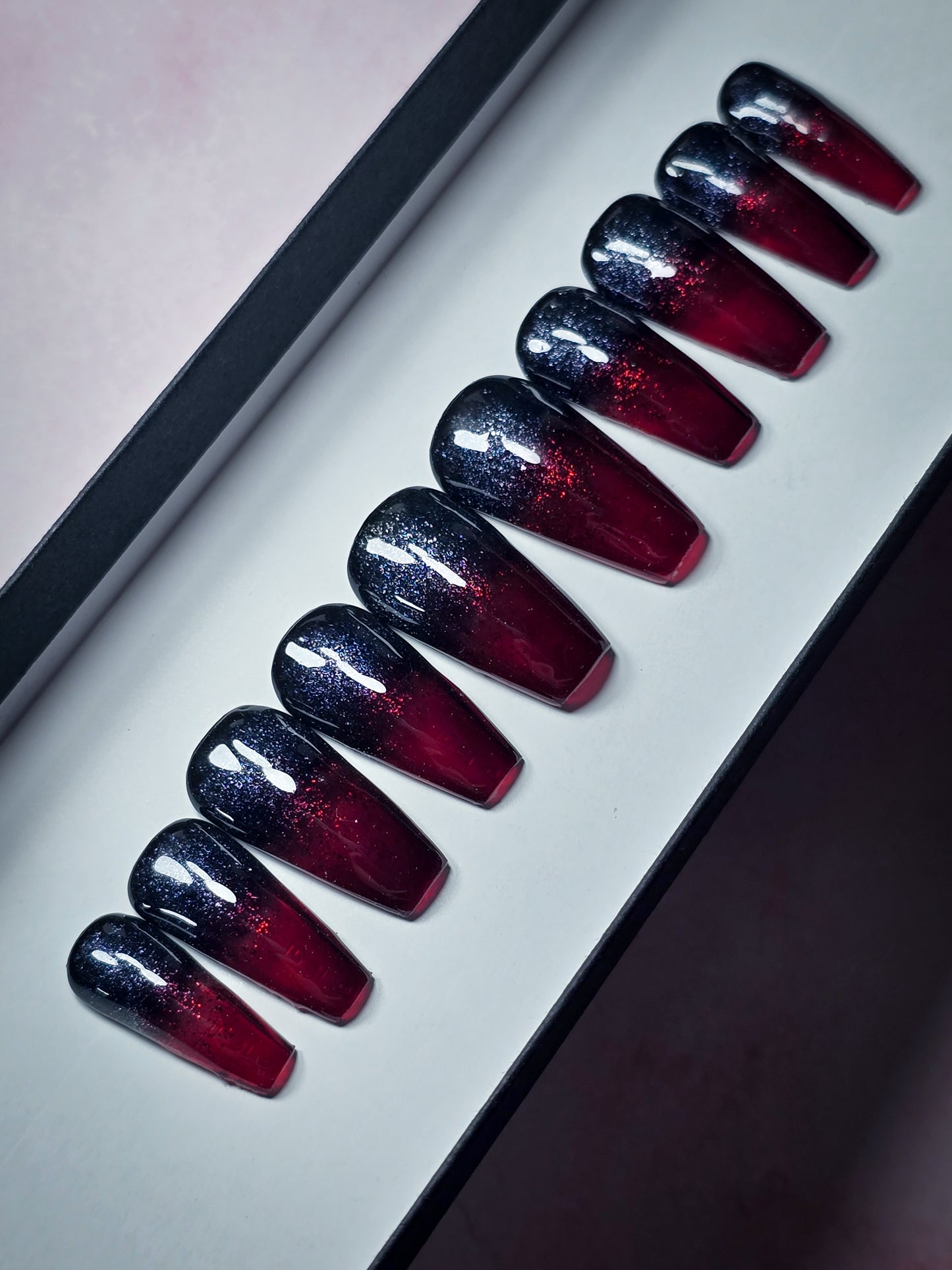 Fatal Attraction Press on Nail Set