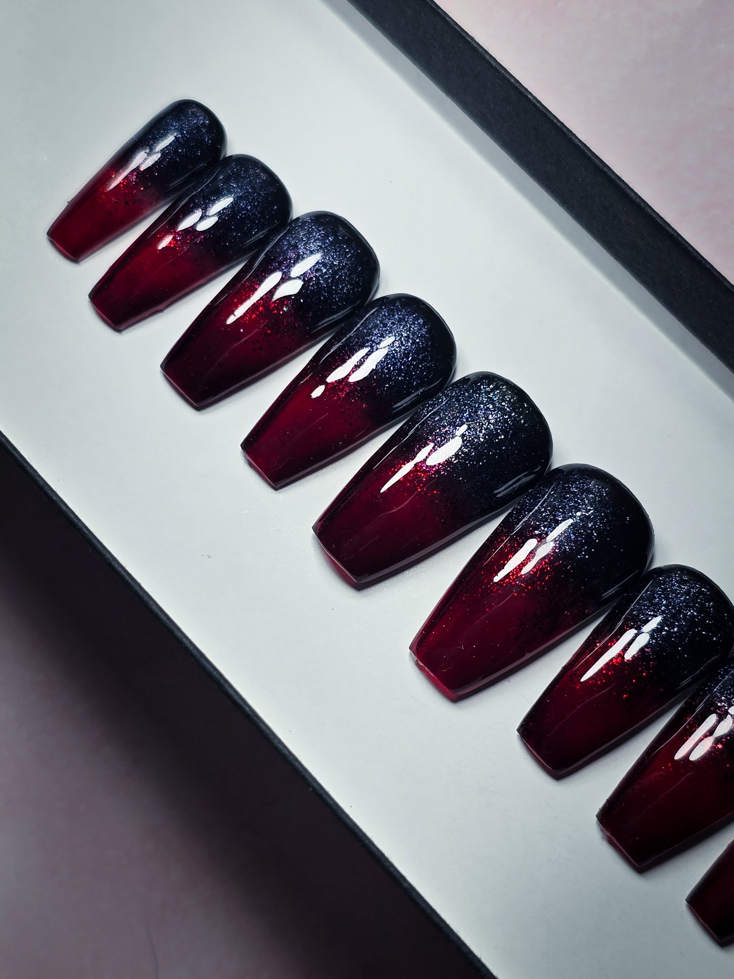 Fatal Attraction Press on Nail Set