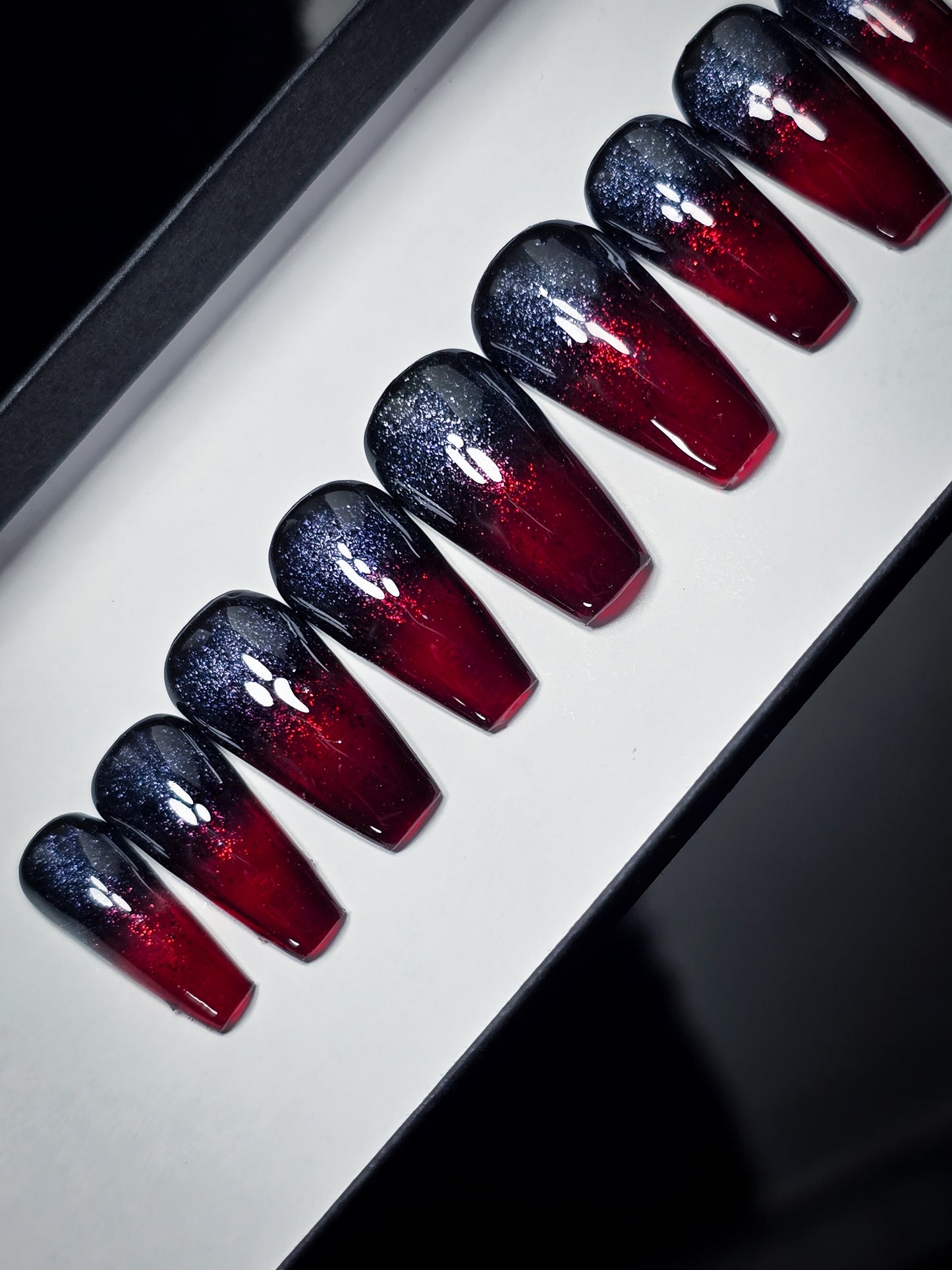 Fatal Attraction Press on Nail Set
