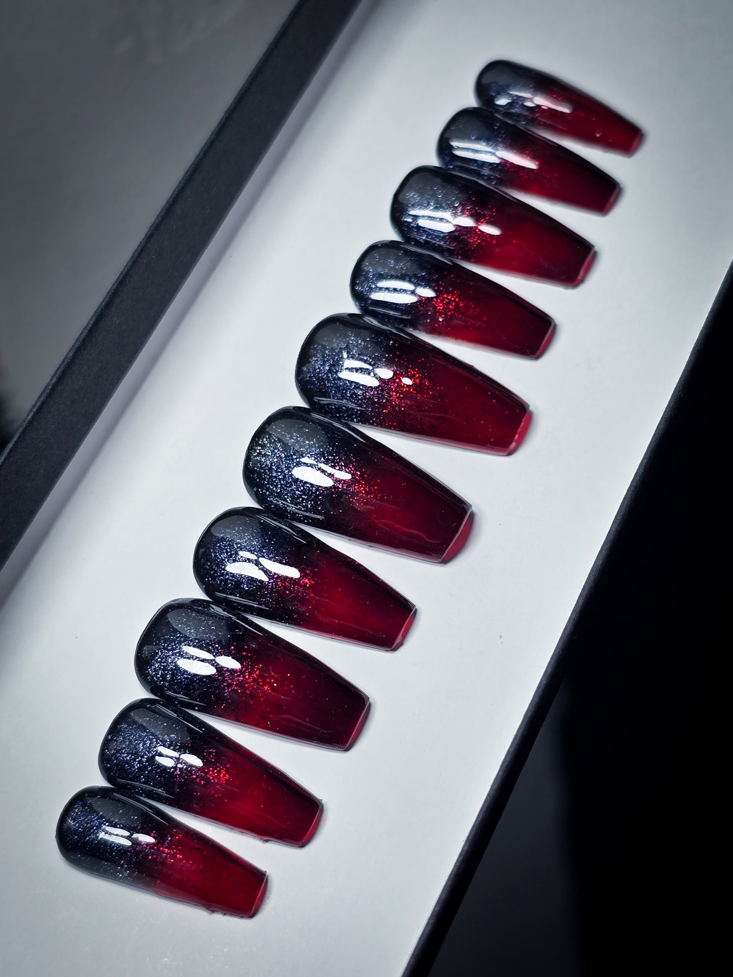 Fatal Attraction Press on Nail Set