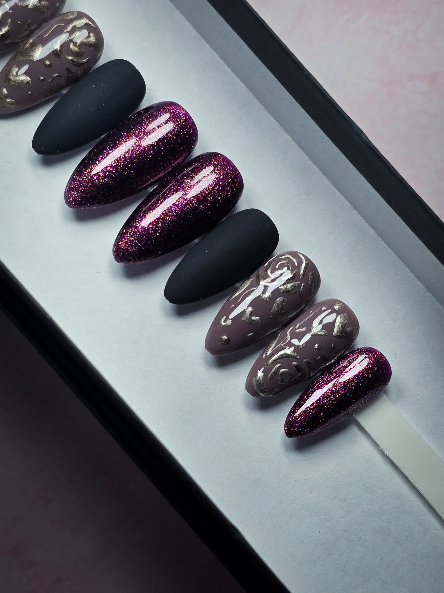 Dark Romance Press on Nail Set