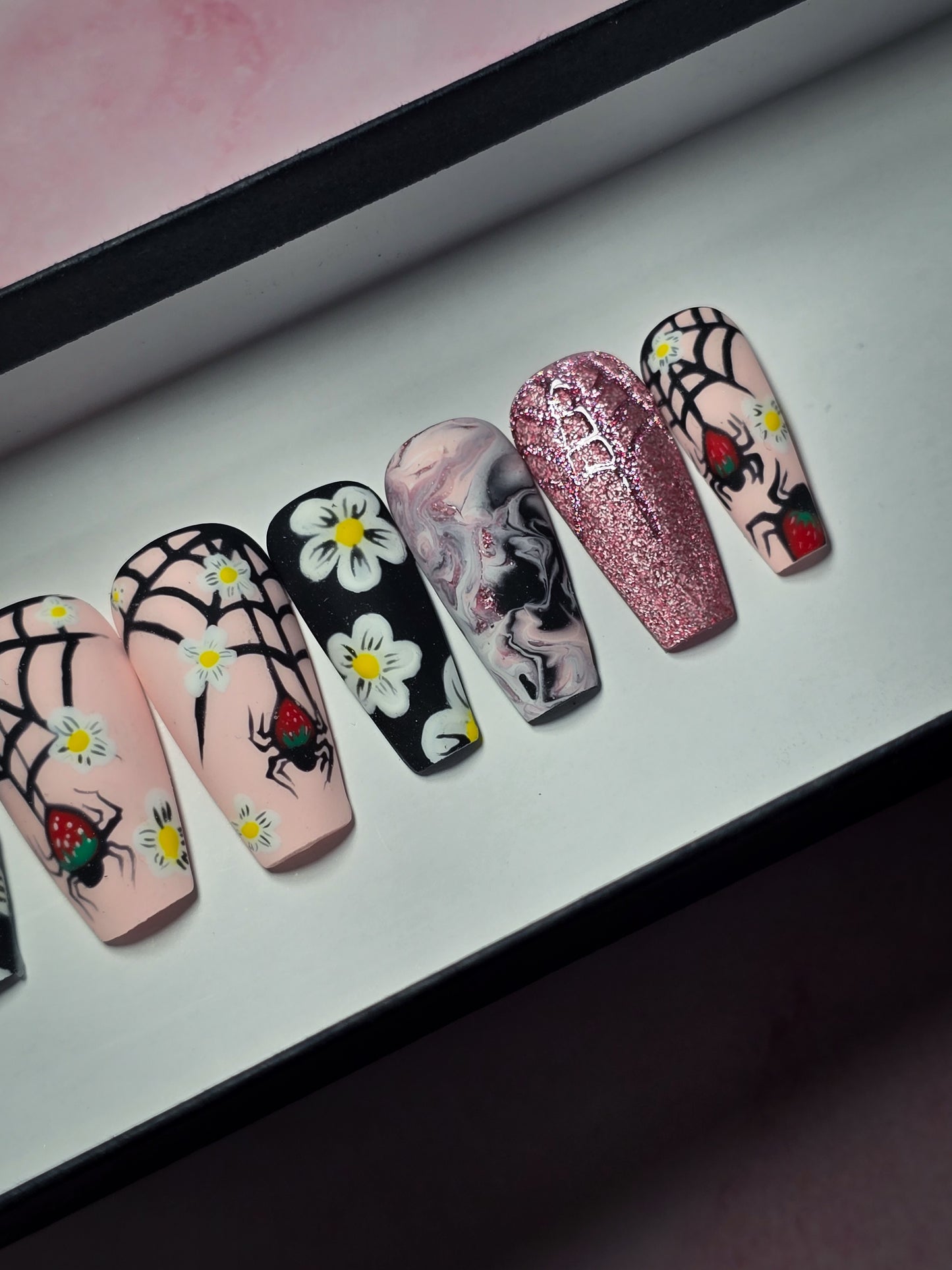 Little Sunshine Press on Nail Set