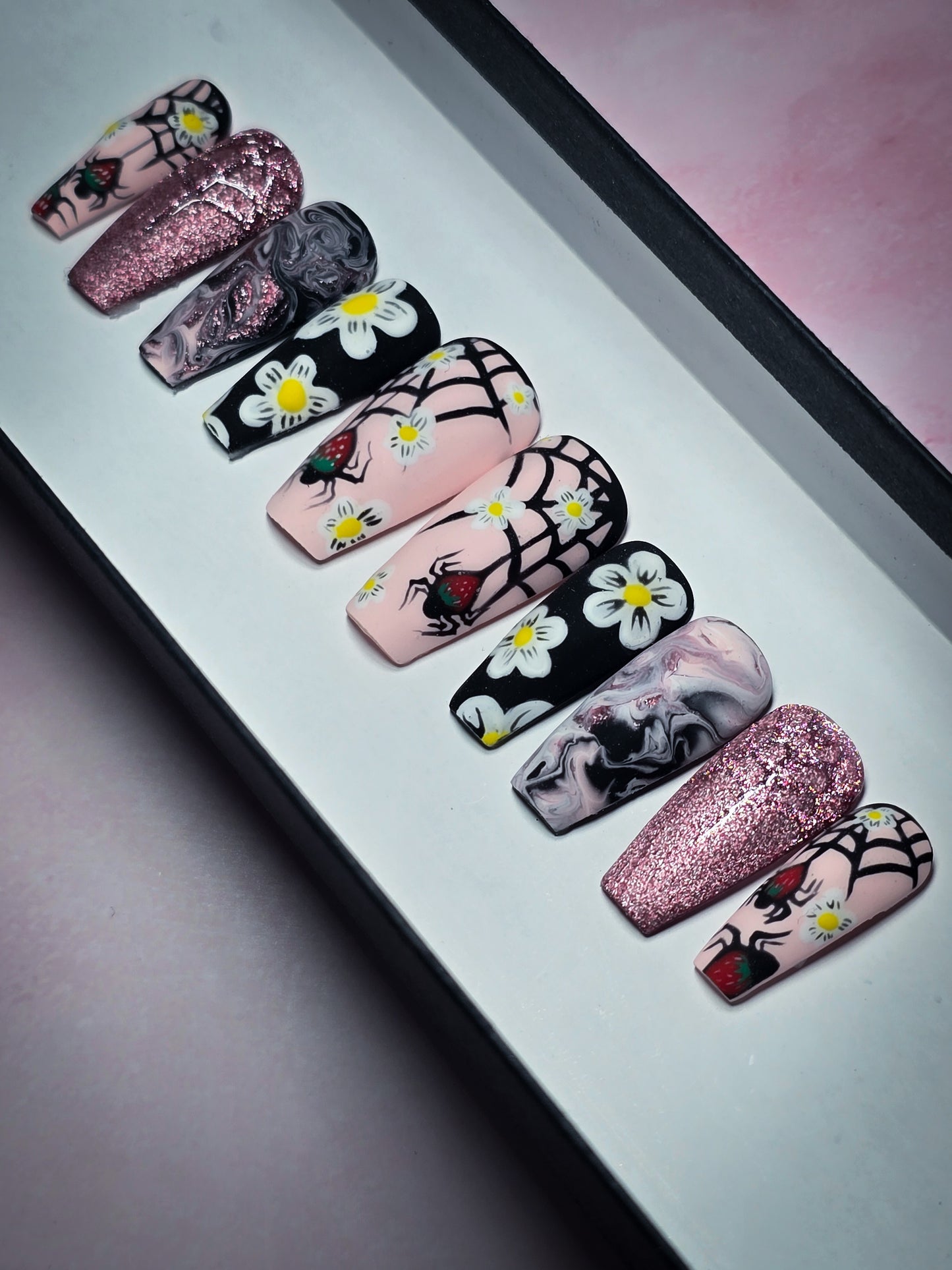 Little Sunshine Press on Nail Set