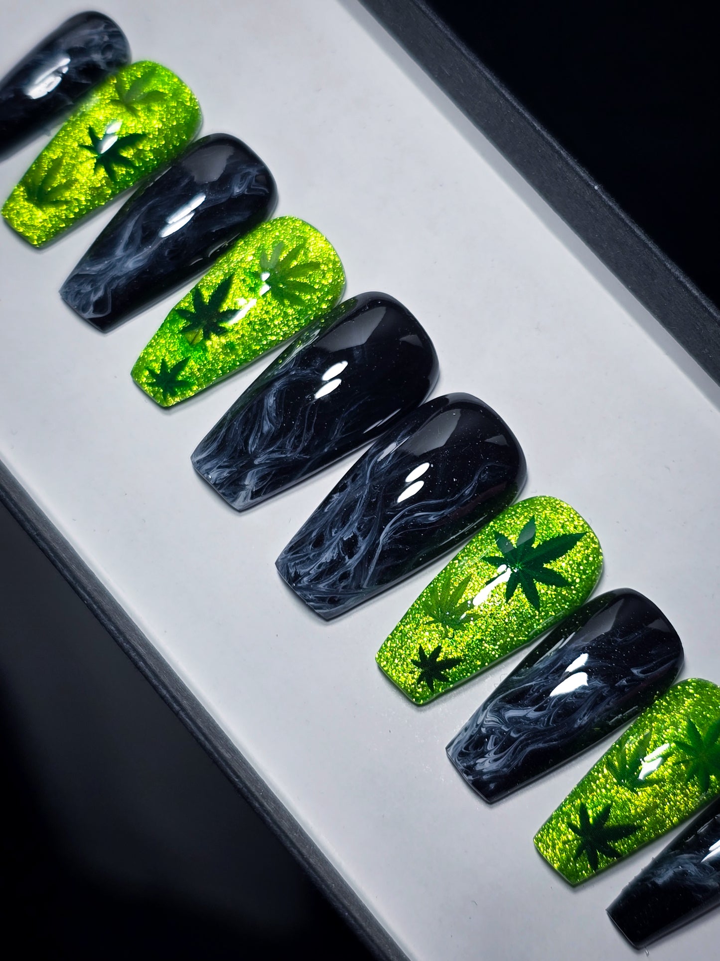 Wake & Bake Press on Nail Set