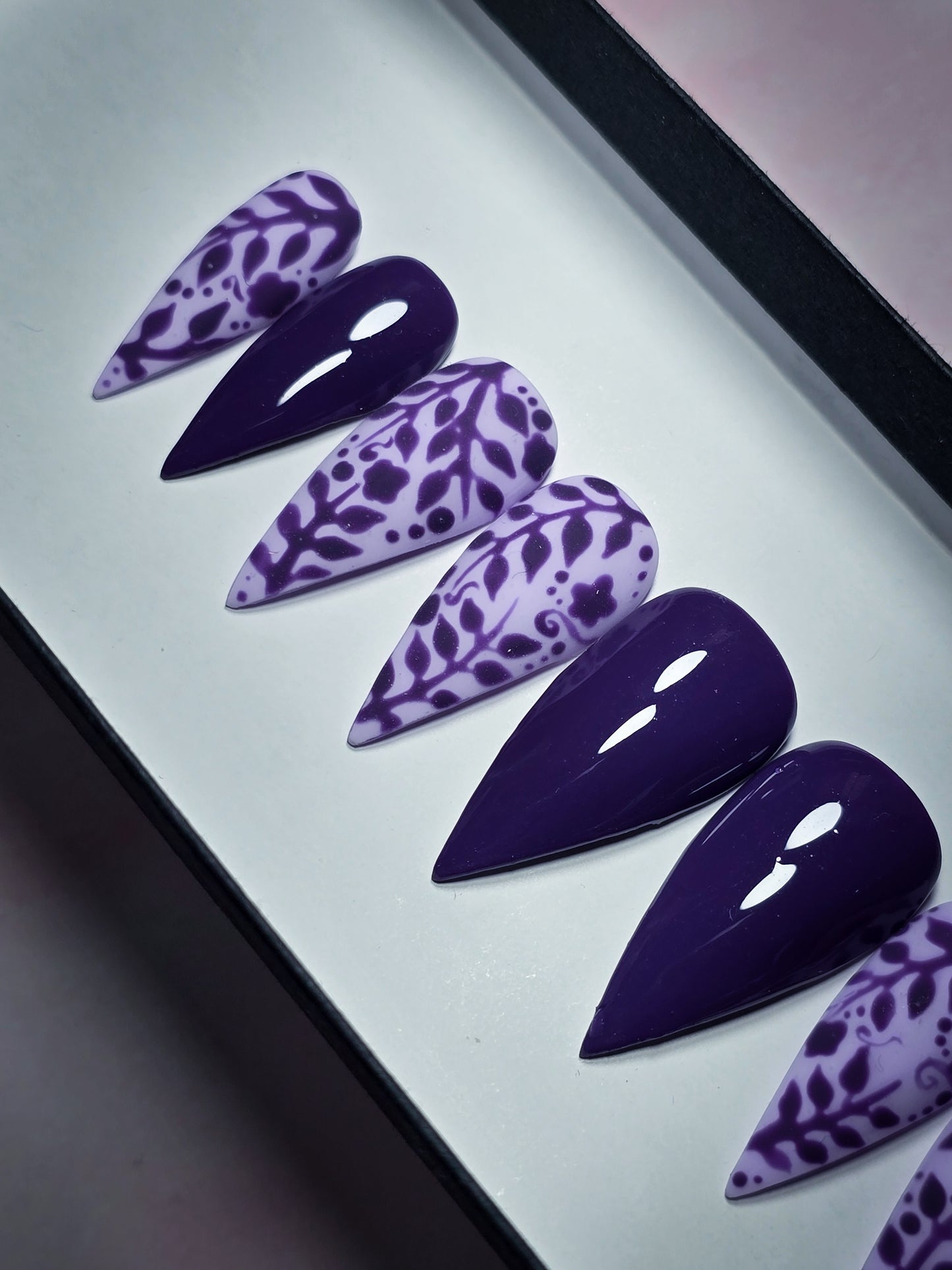Full Bloom Press on Nail Set