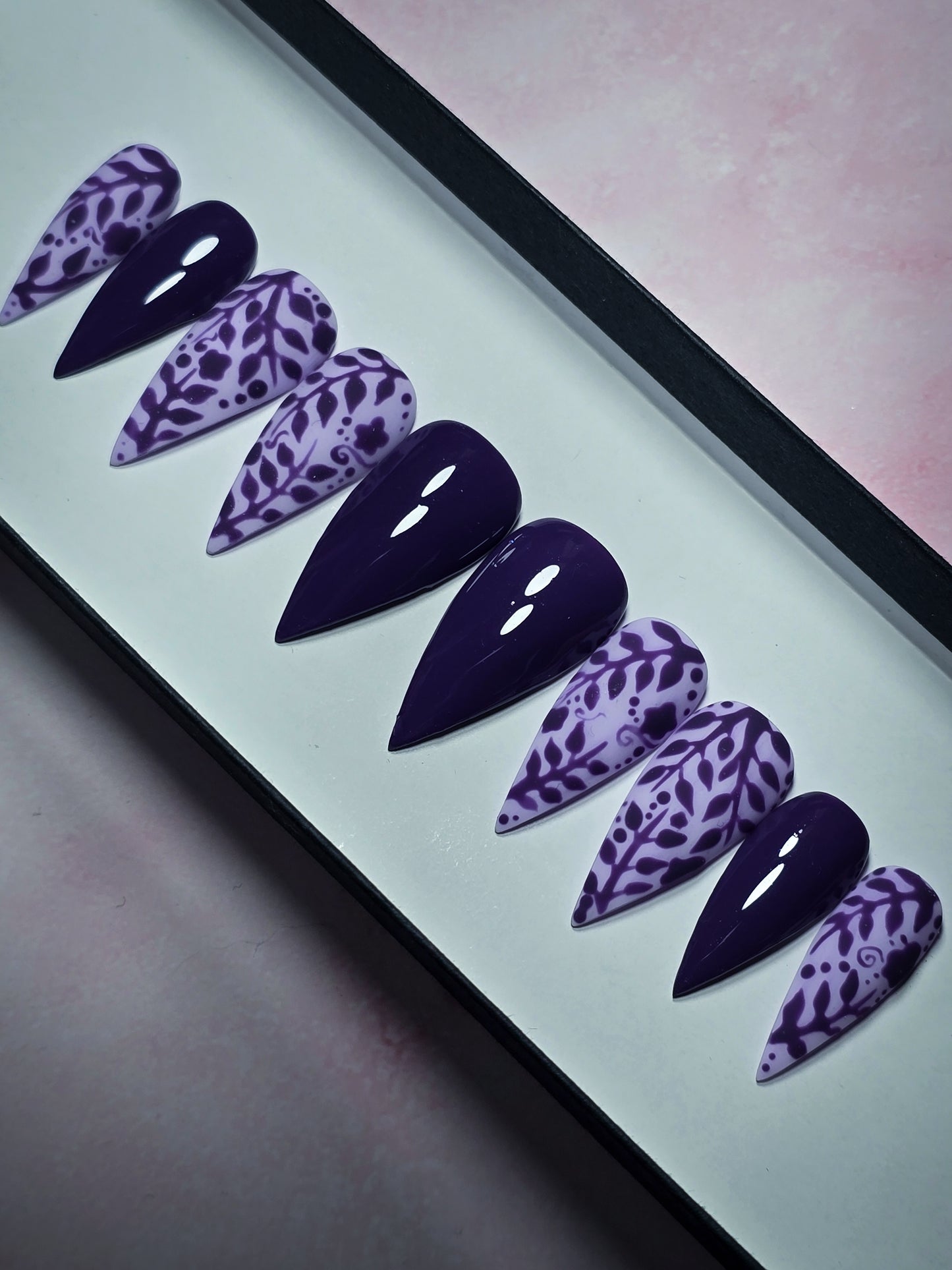 Full Bloom Press on Nail Set