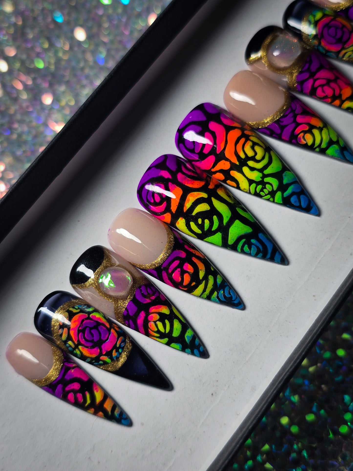 Black and Bloom Press on Nail Set