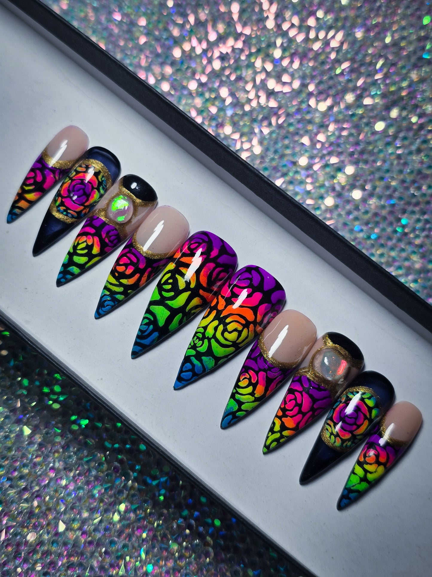 Black and Bloom Press on Nail Set