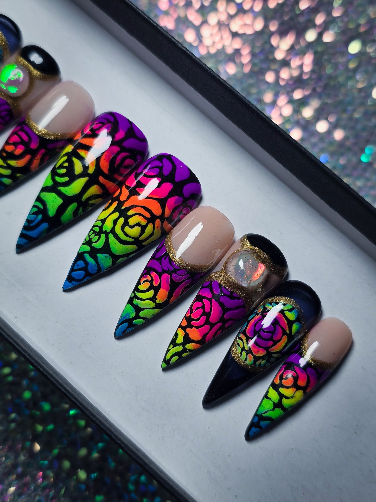 Black and Bloom Press on Nail Set
