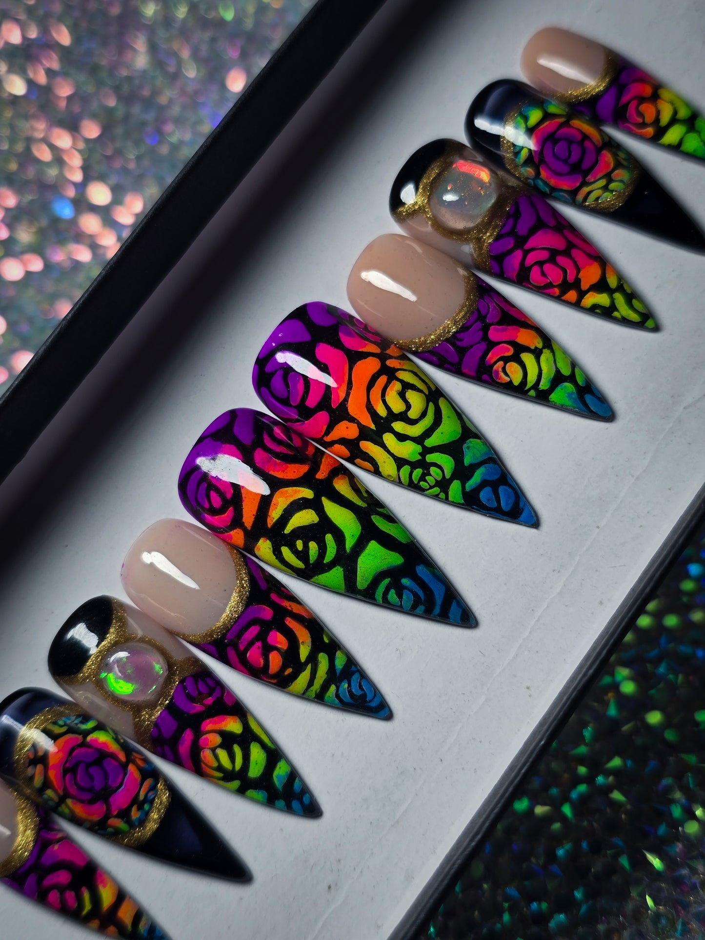Black and Bloom Press on Nail Set