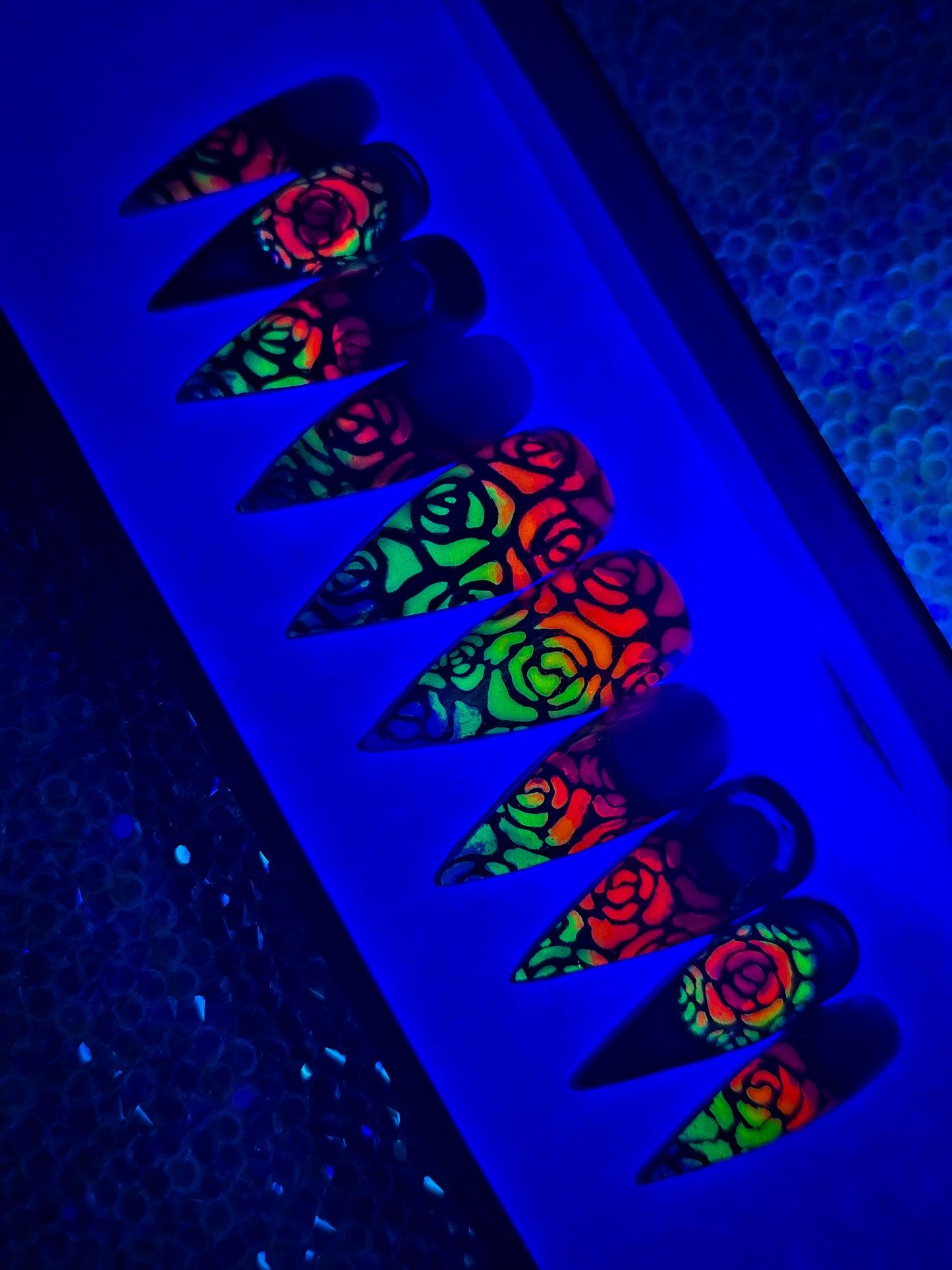 Black and Bloom Press on Nail Set