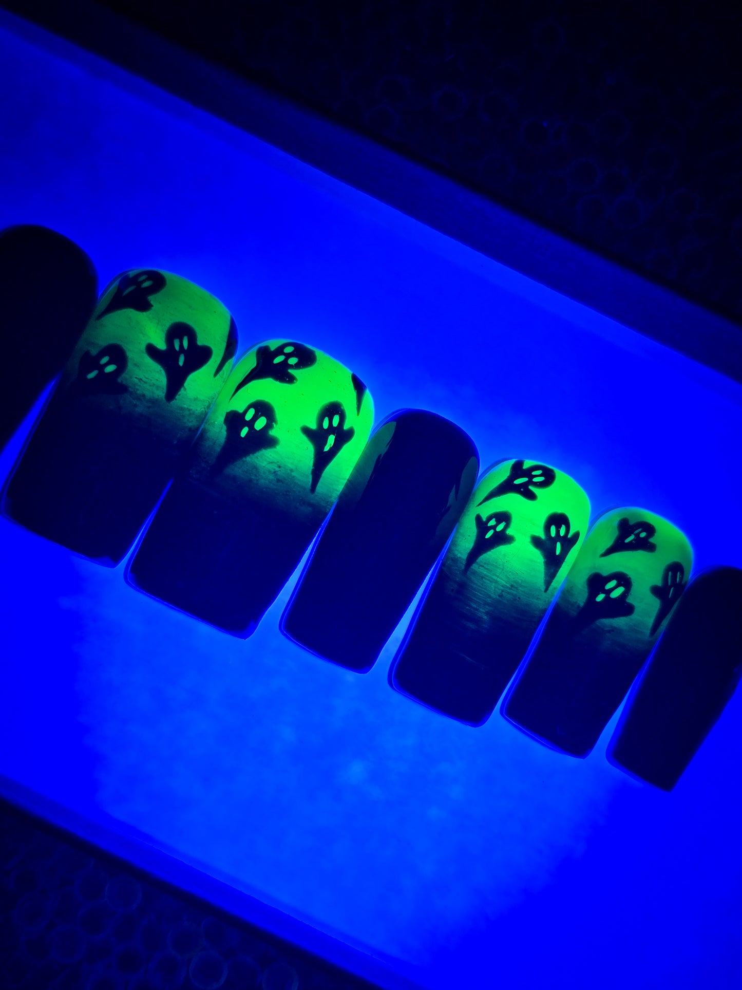 Neon Spirits Press on Nail Set