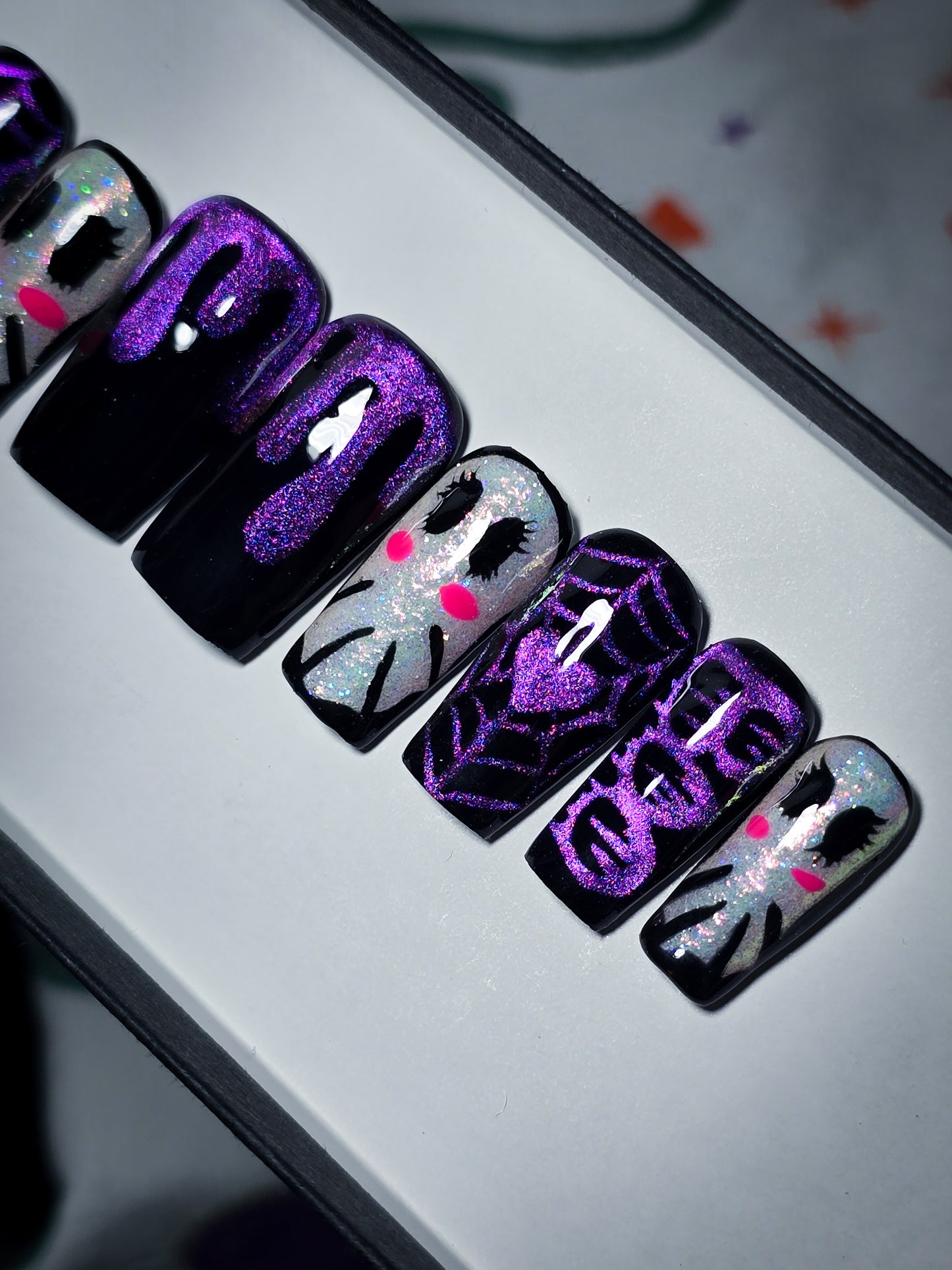 Sparkling Spirits Press on Nail Set