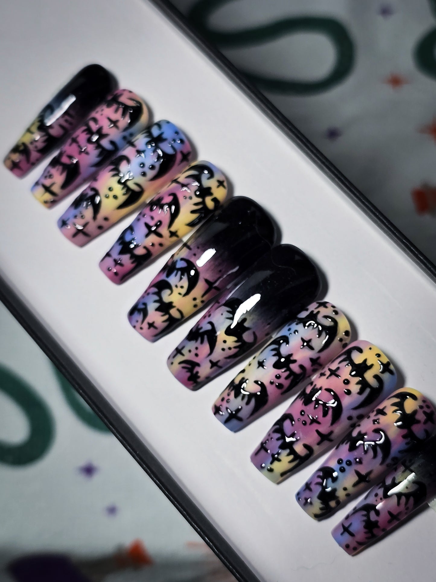 Luminous Wings Press on Nail Set (Glow in the Dark and Thermal)