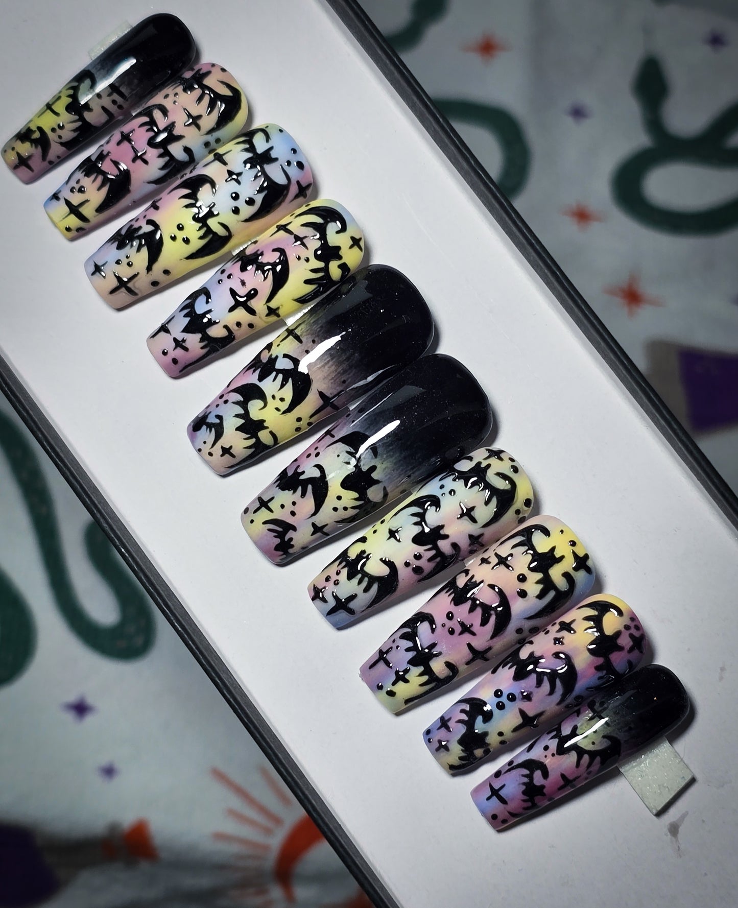 Luminous Wings Press on Nail Set (Glow in the Dark and Thermal)