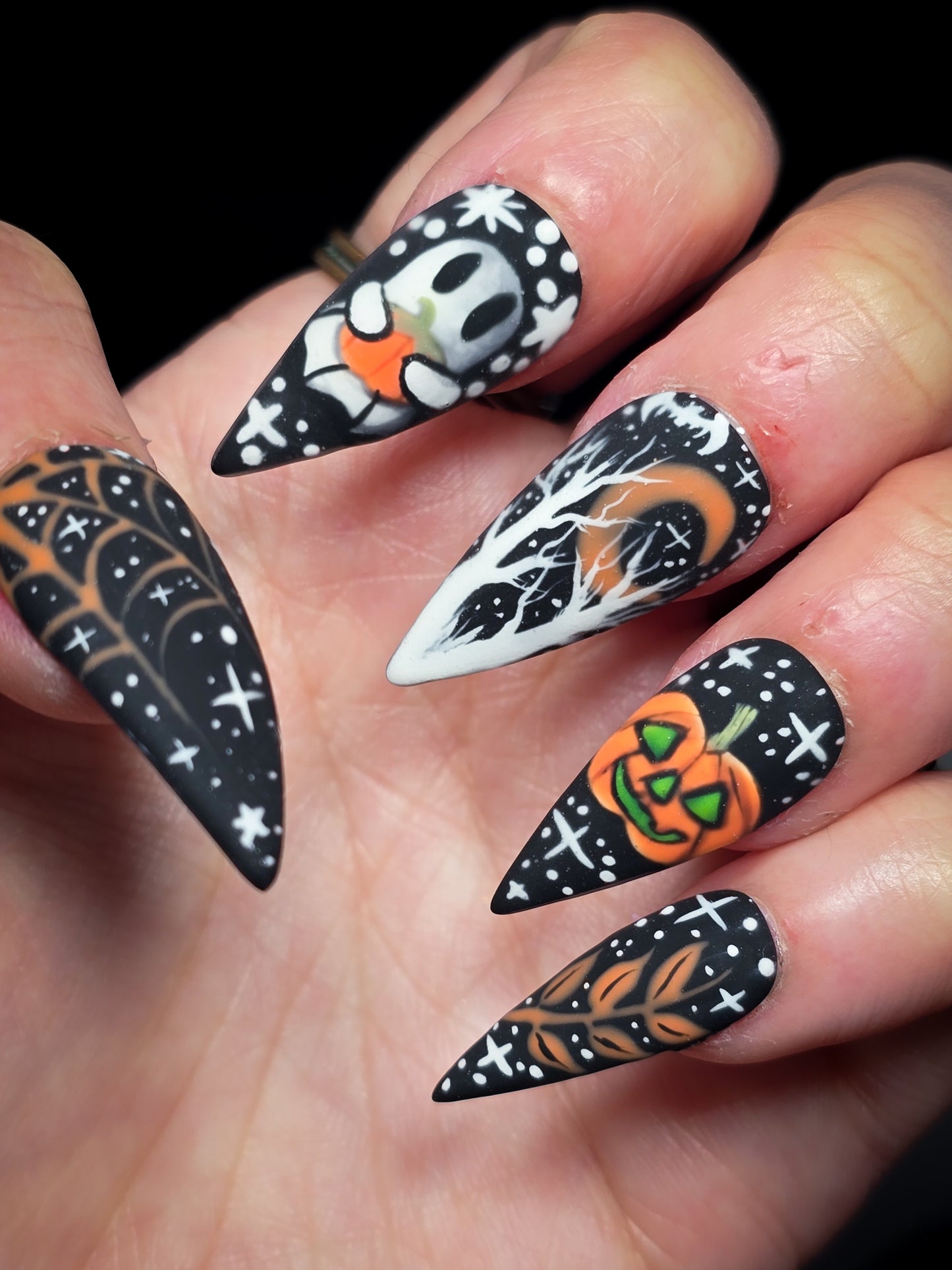 Dark Delites Press on Nail Set (Glow in the Dark)