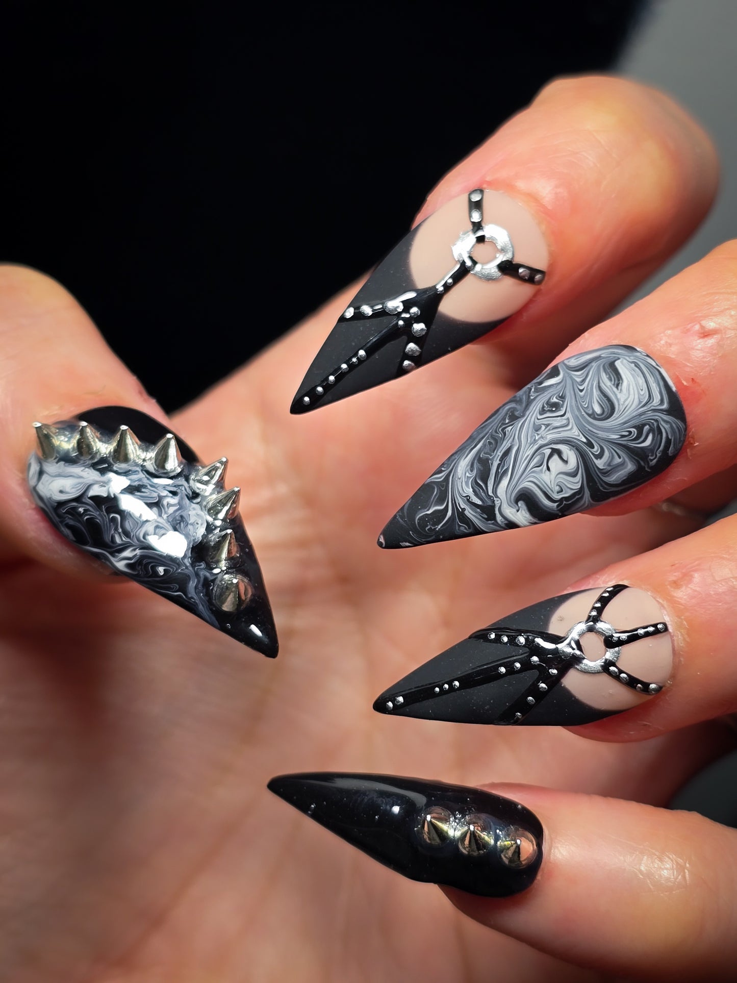 Bound in Darkness Press on Nail Set