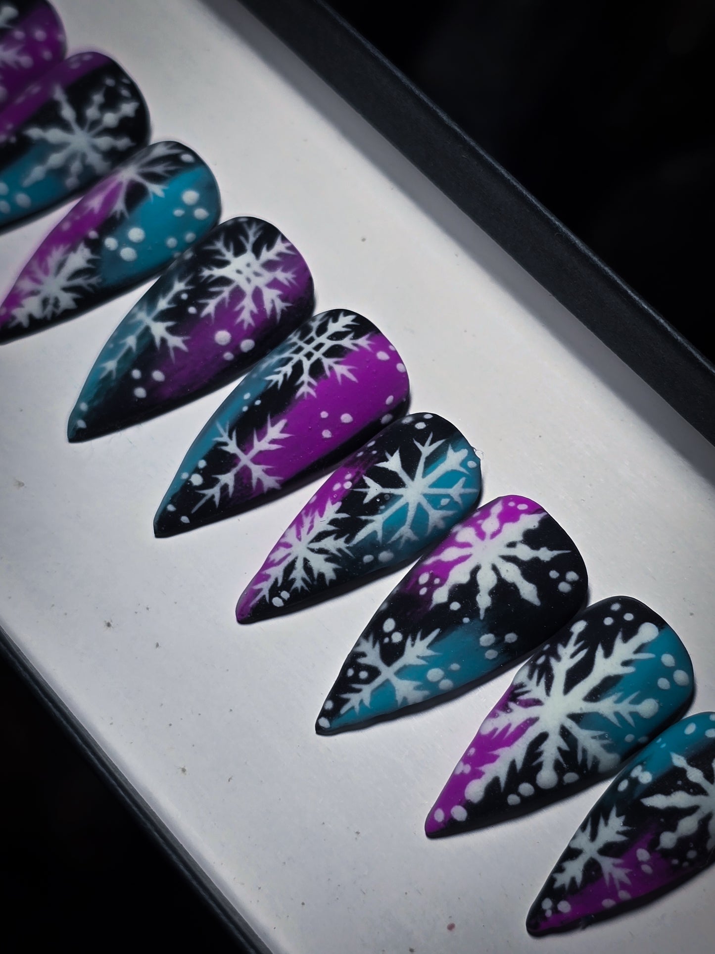 Cosmic Winter (Glow in the Dark) Press on Nail Set