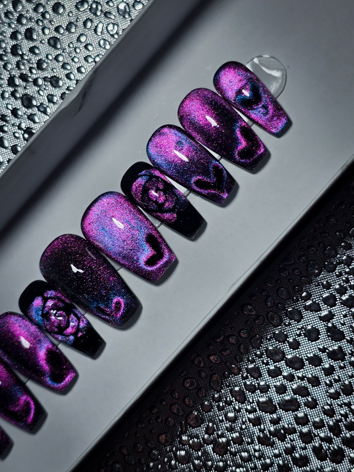 Midnight Heart Press on Nail set