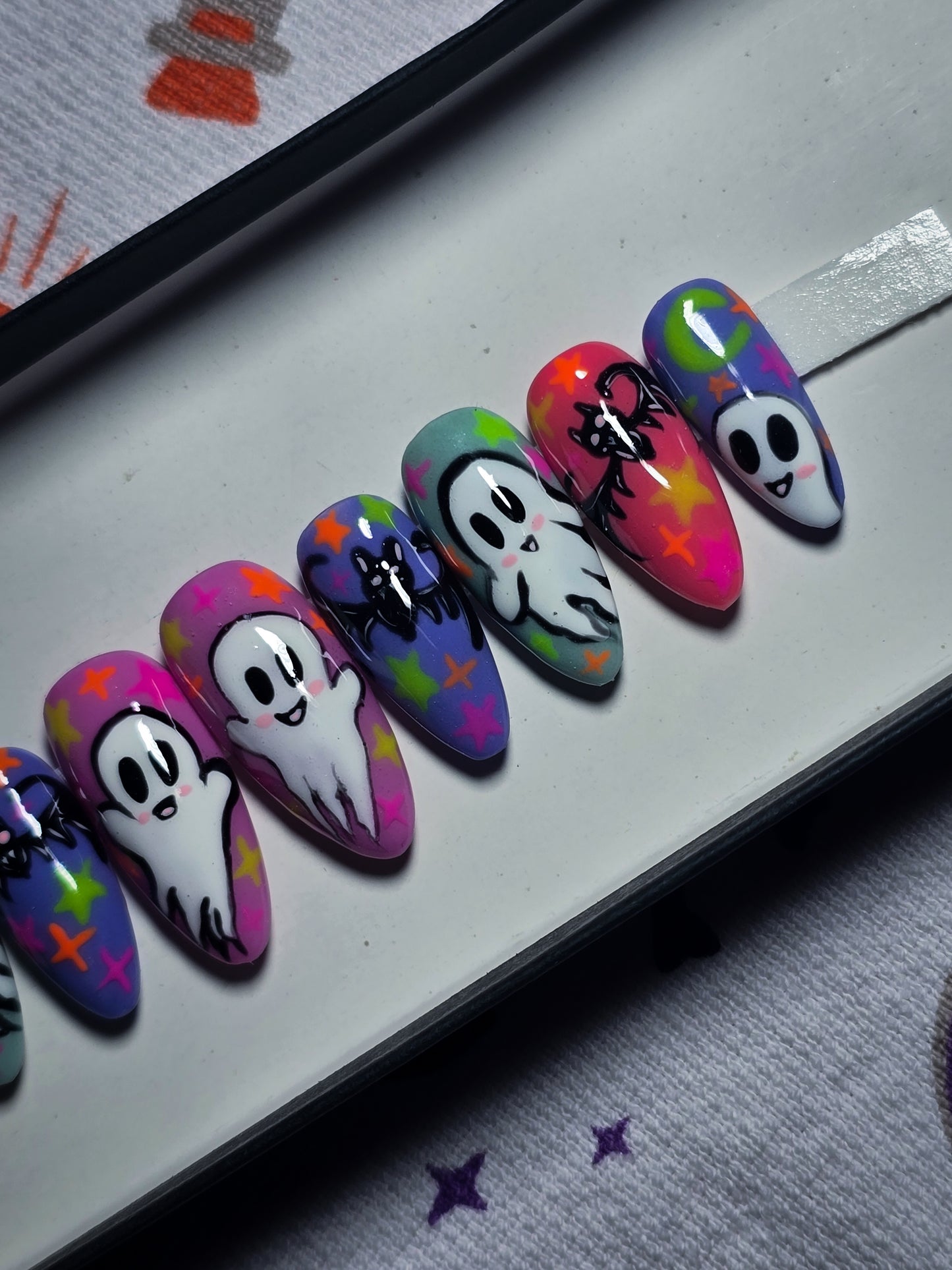 Mood Boos (Thermal Reactive & Glow in the Dark) Press on Nail Set