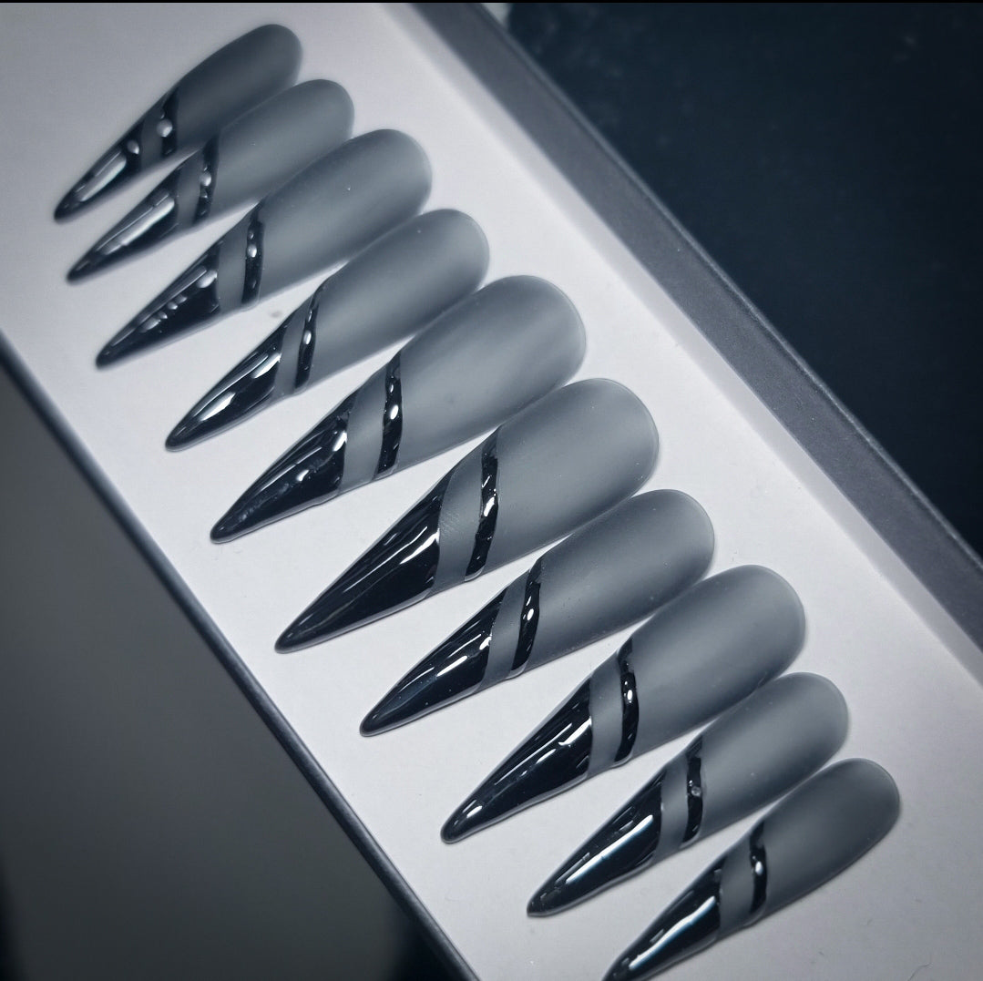 Knockout Press on Nails